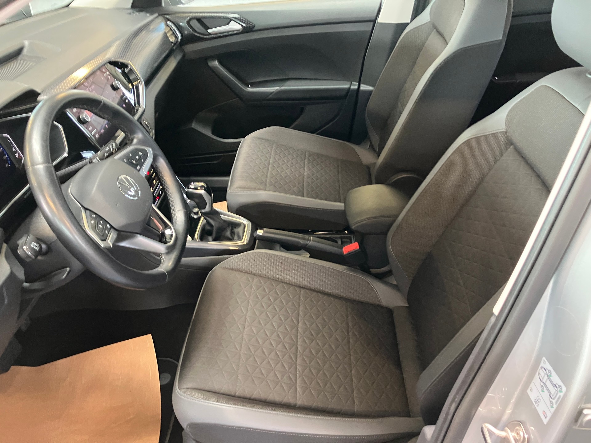 VW T-Cross 1.0 TSI Style DSG-image-10