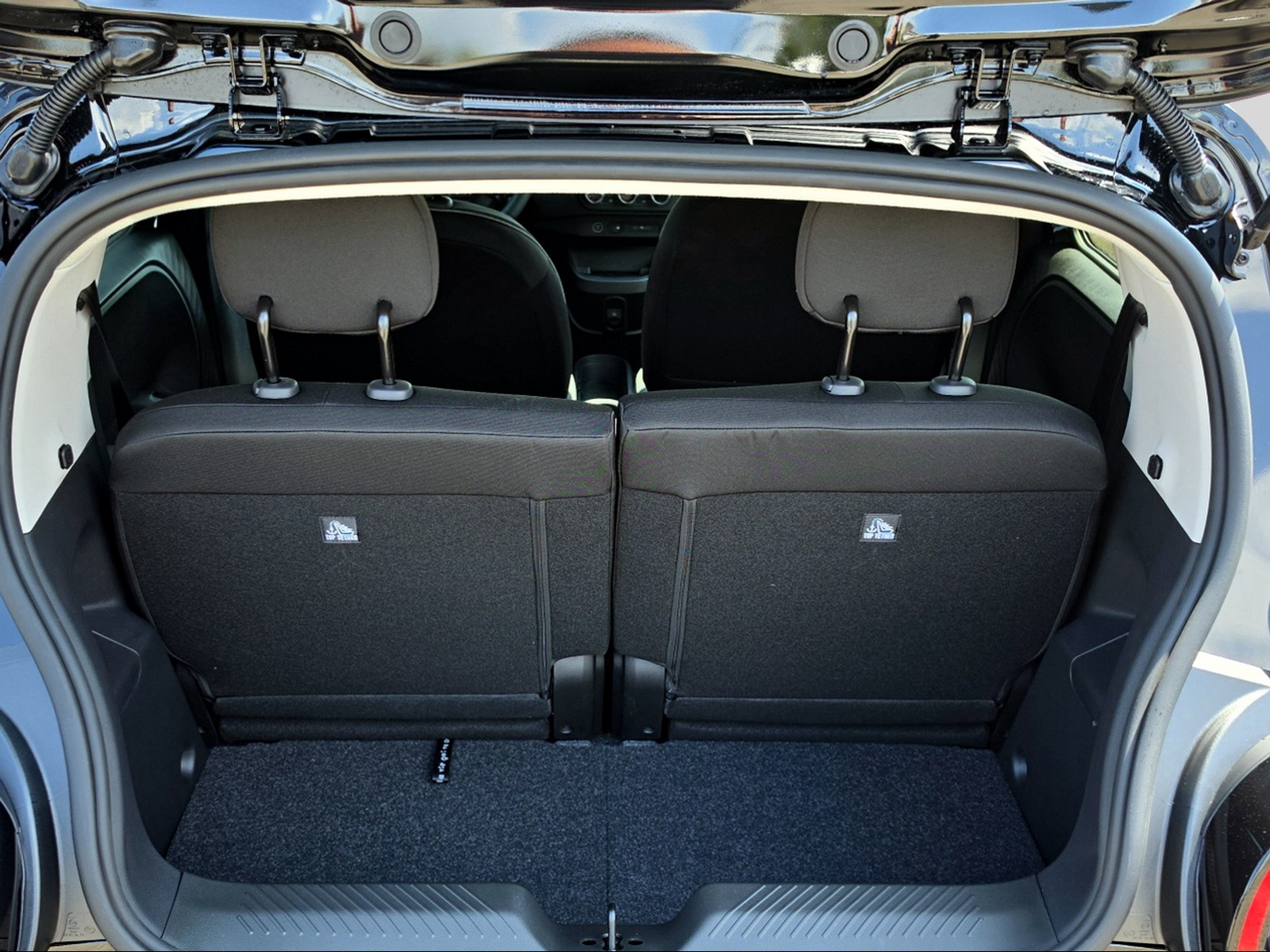 RENAULT Twingo E-Tech Urban Range techno-image-8
