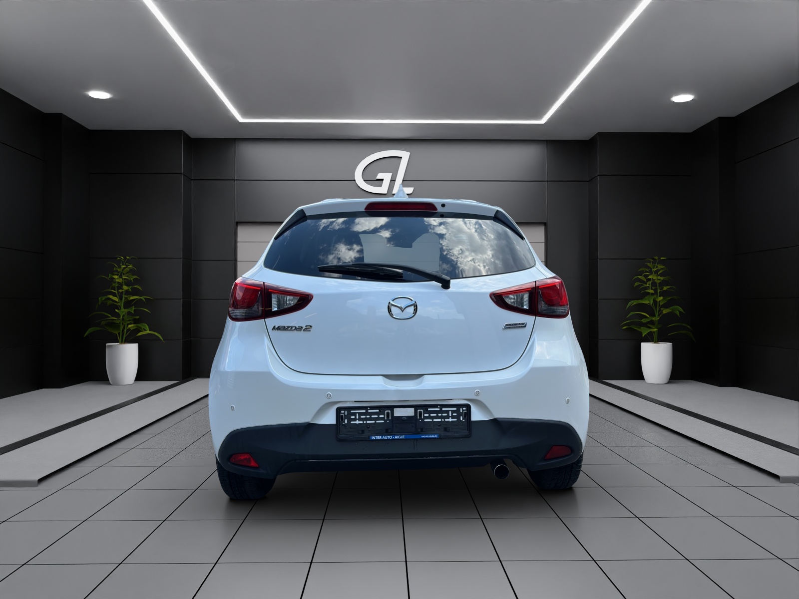 MAZDA 2 SKYACTIV-G 115 Revolution-image-4