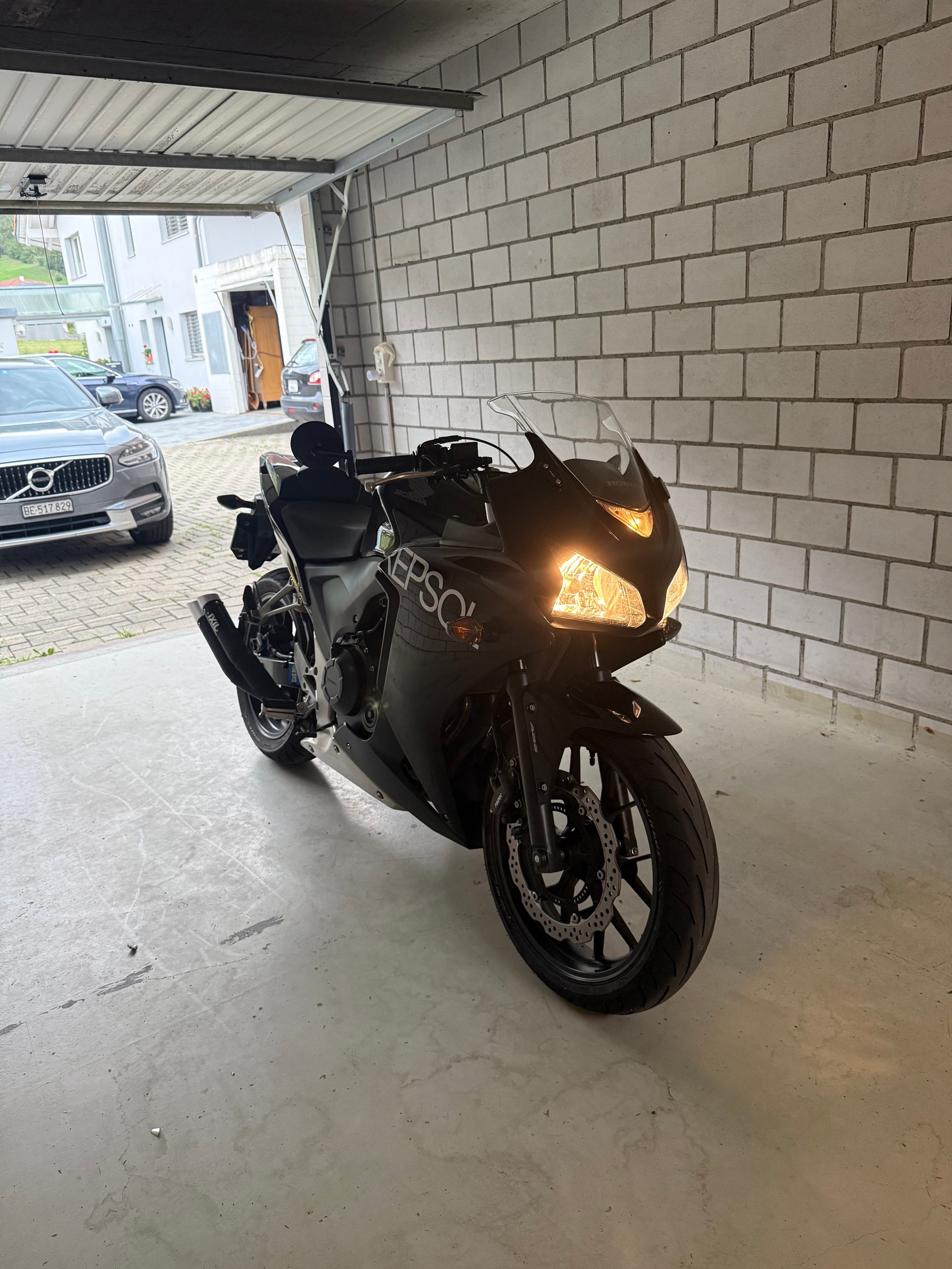 HONDA CBR 500 RA ABS-image-1