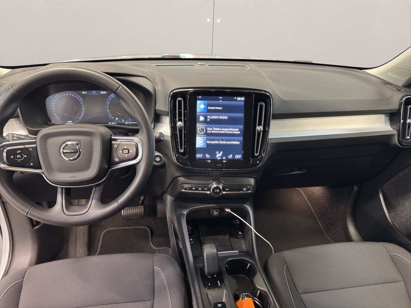 VOLVO XC40 1.5 T2 Momentum-image-9