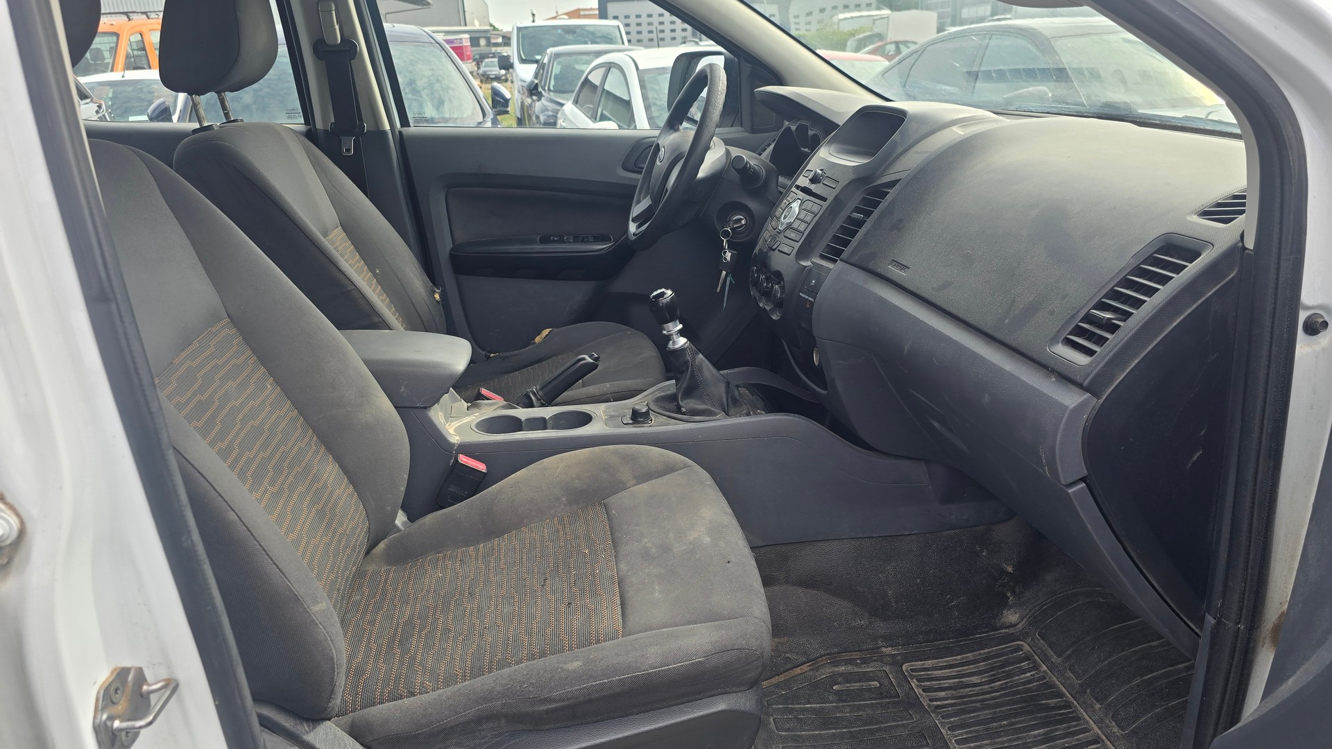 FORD Ranger XL 2.2 TDCi 4x4-image-5