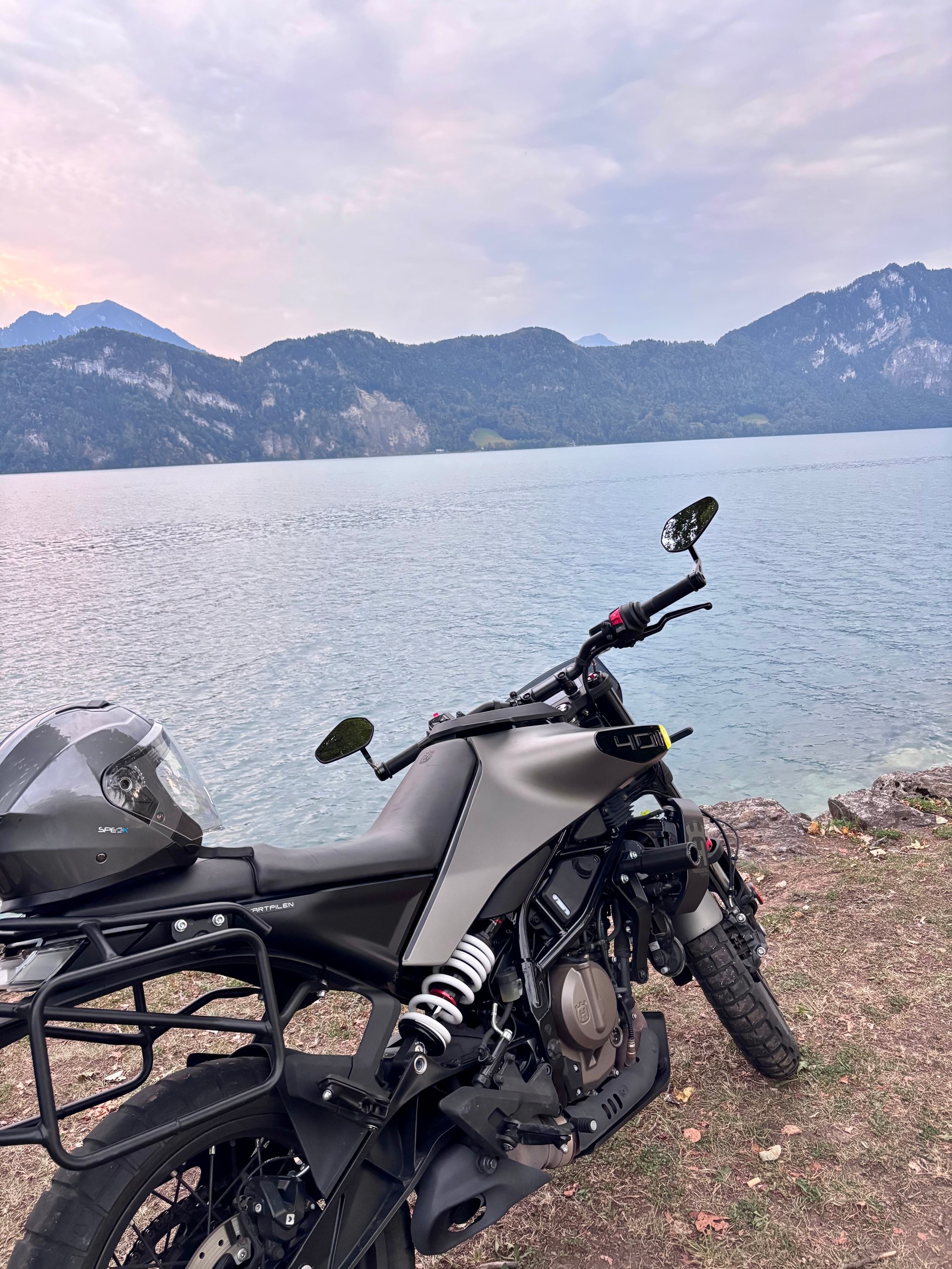 HUSQVARNA Svartpilen 401-image-3