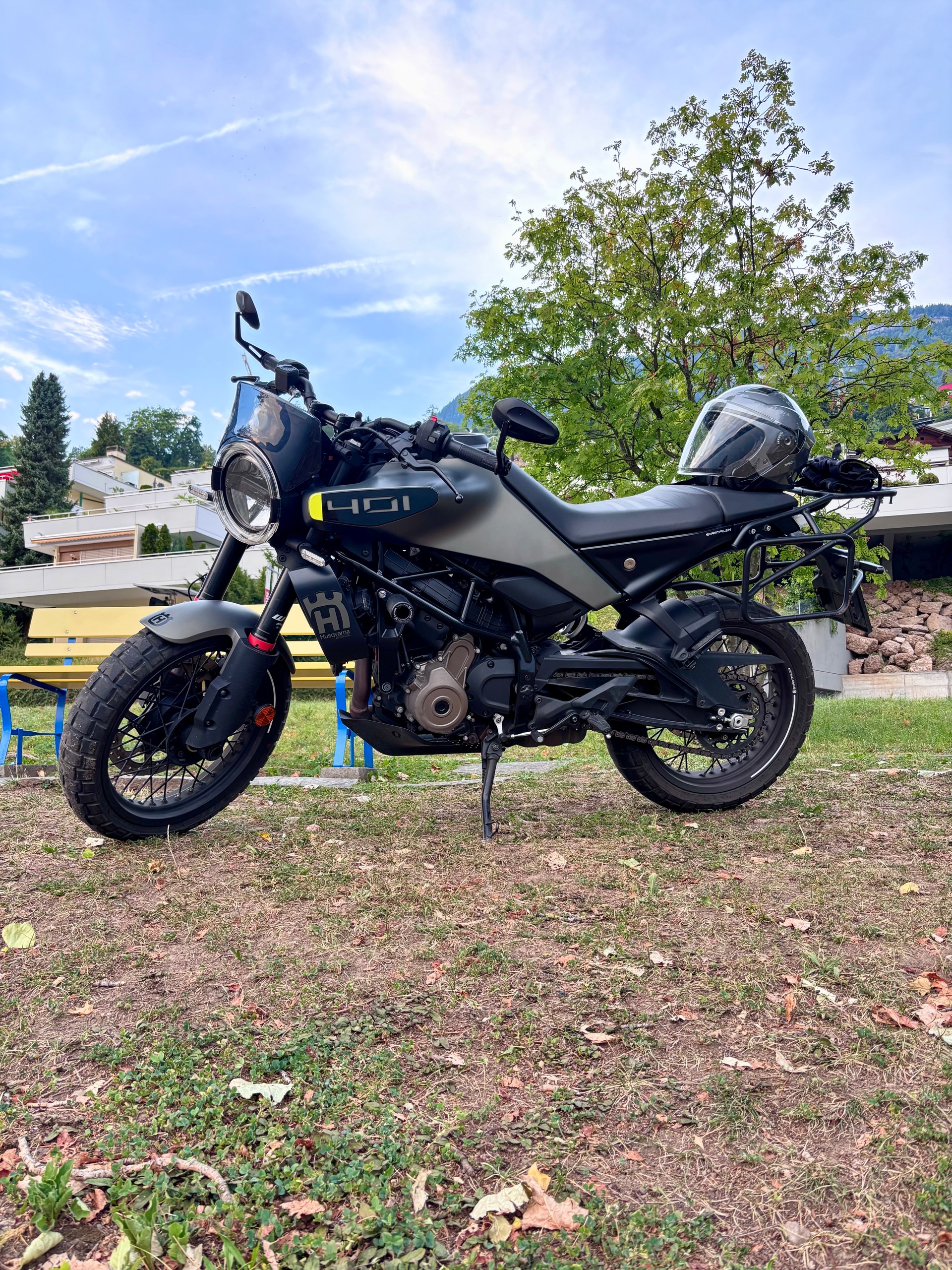 HUSQVARNA Svartpilen 401-image-0