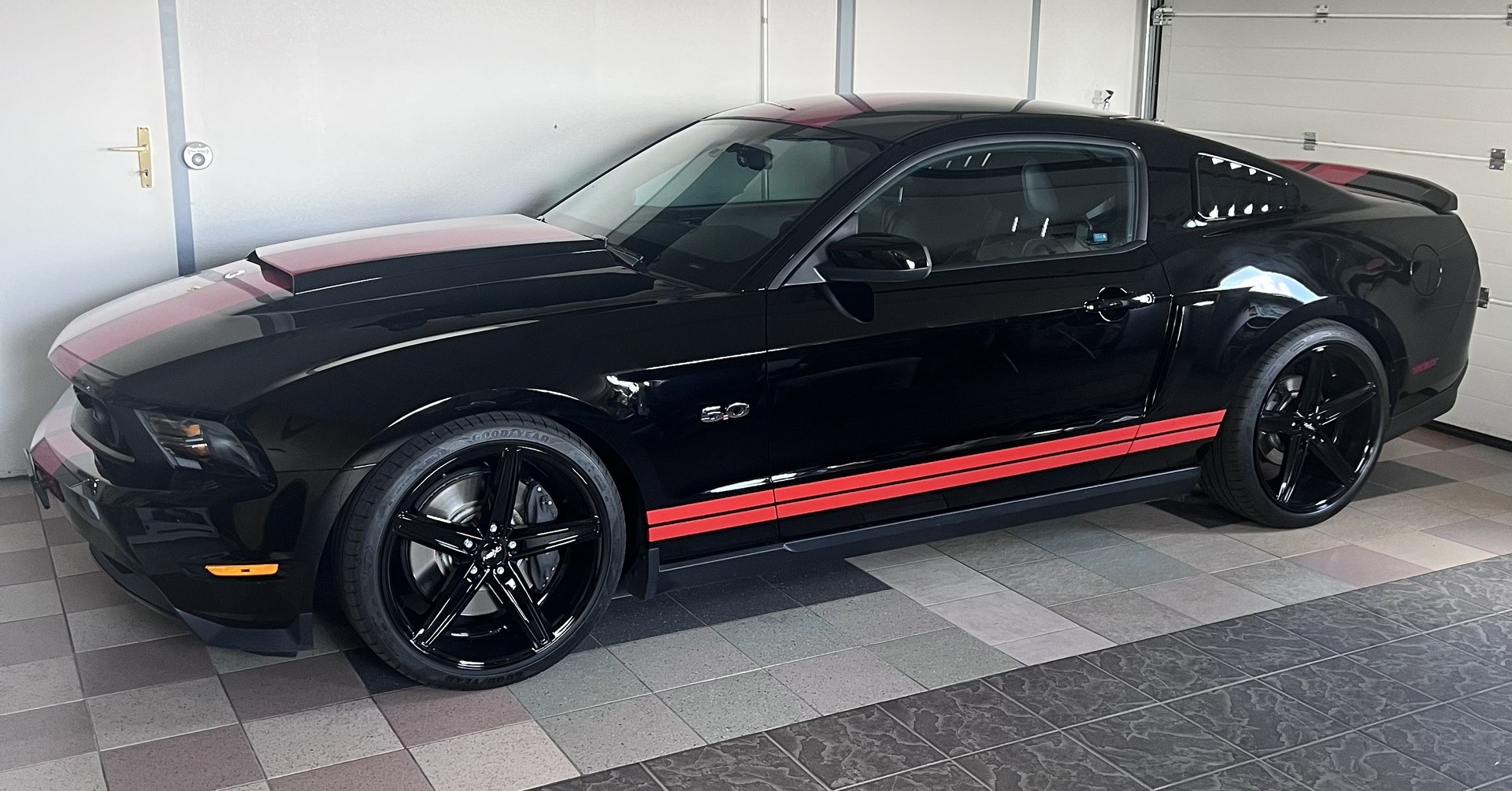FORD 5.0 V8 GT Premium-image-8