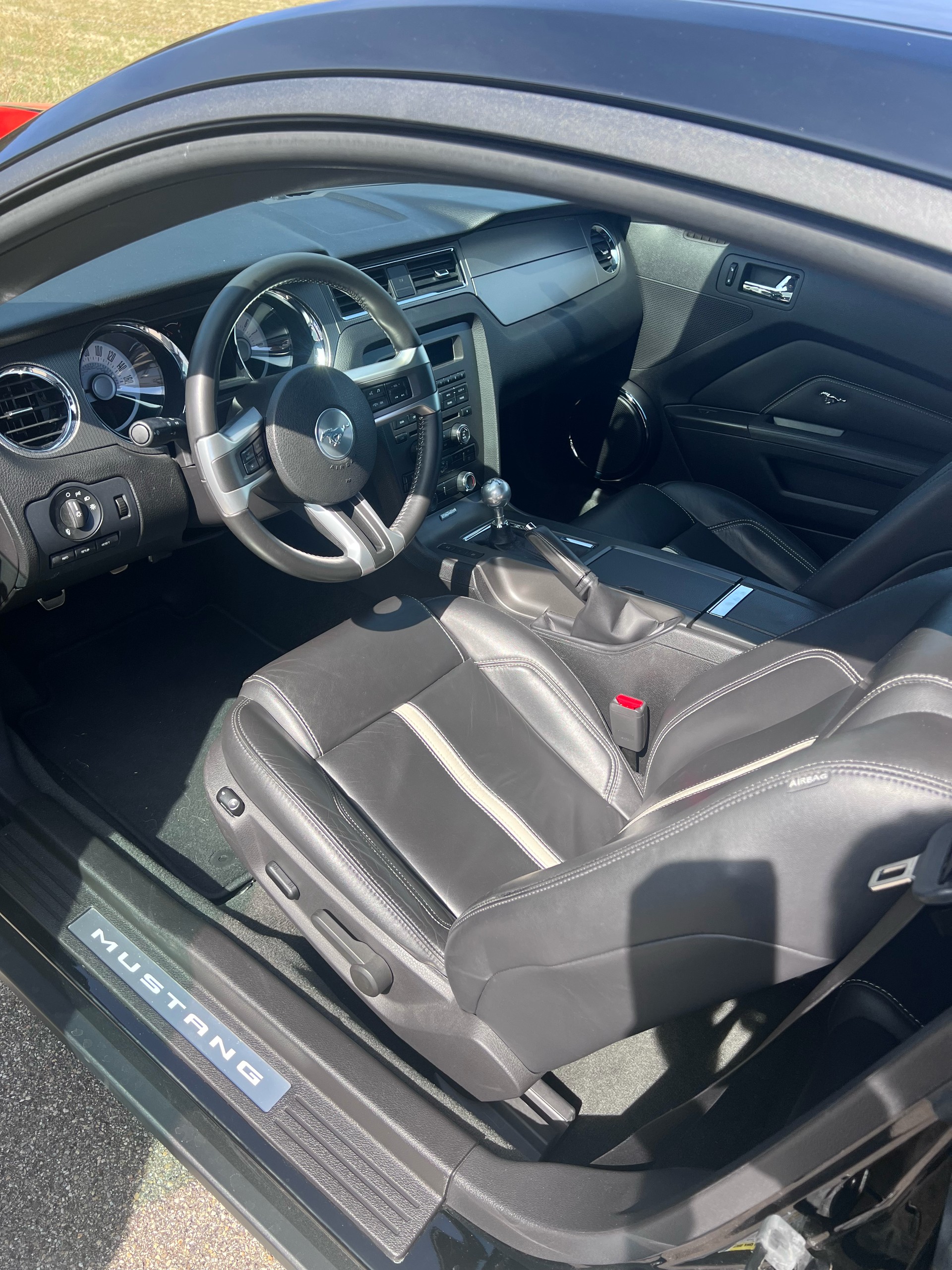 FORD 5.0 V8 GT Premium-image-9