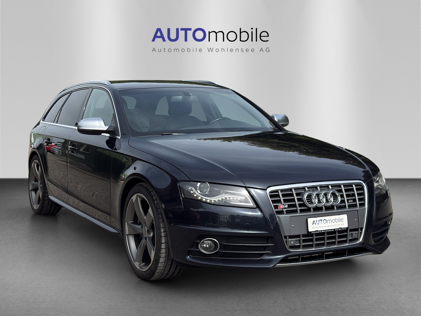 AUDI S4 Avant 3.0 TFSI quattro-showroom-element-3