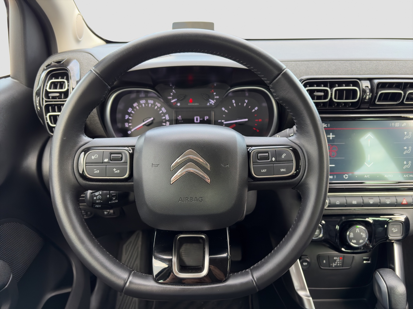 CITROEN C3 Aircross 1.2 PureTech 130 Swiss Edition-image-13
