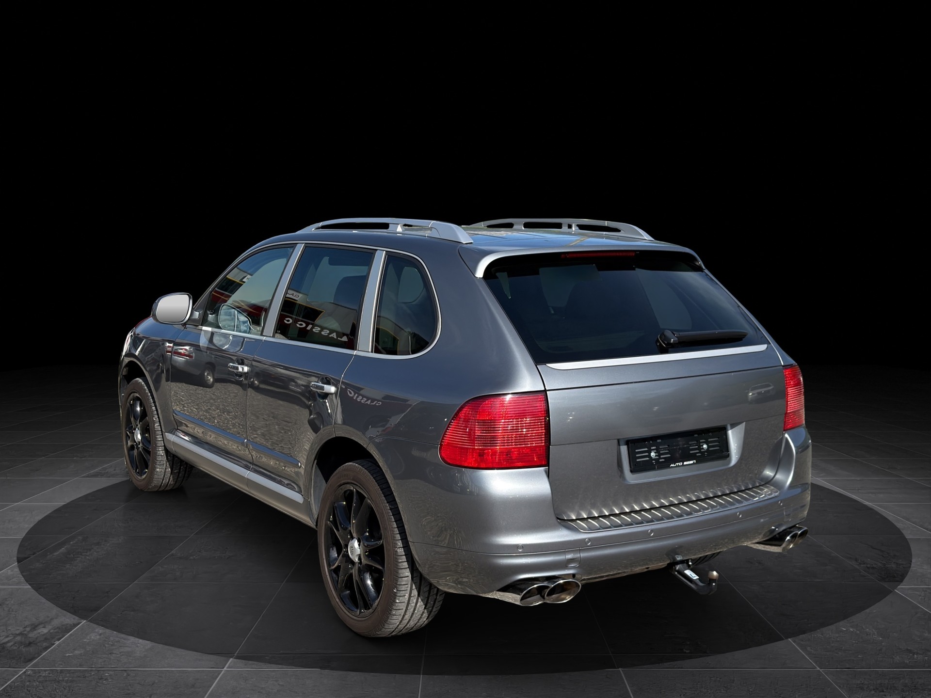 PORSCHE Cayenne S 4.5 V8-showroom-element-3