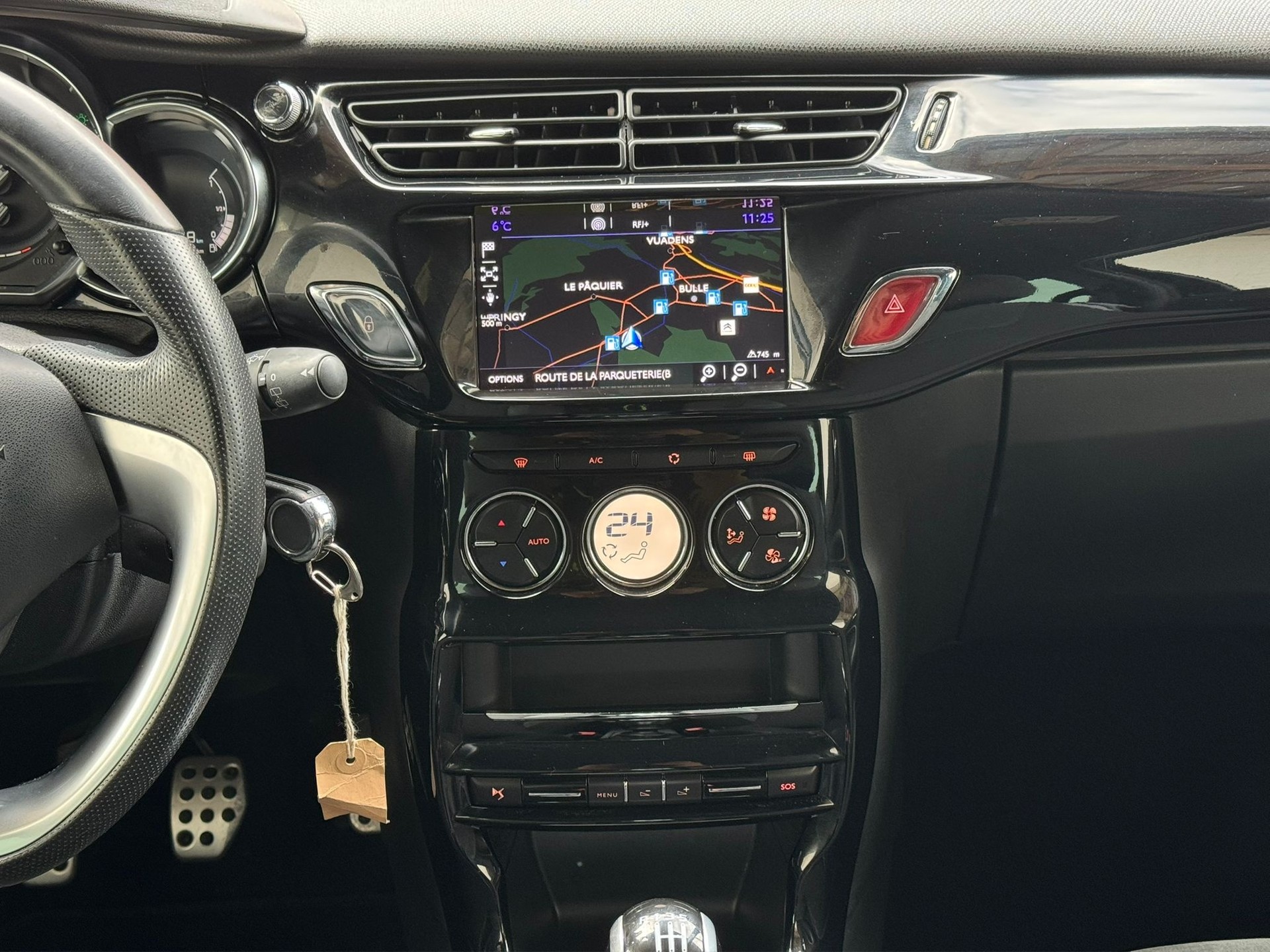 DS AUTOMOBILES DS 3 1.6 THP Sport Chic Plus-image-10