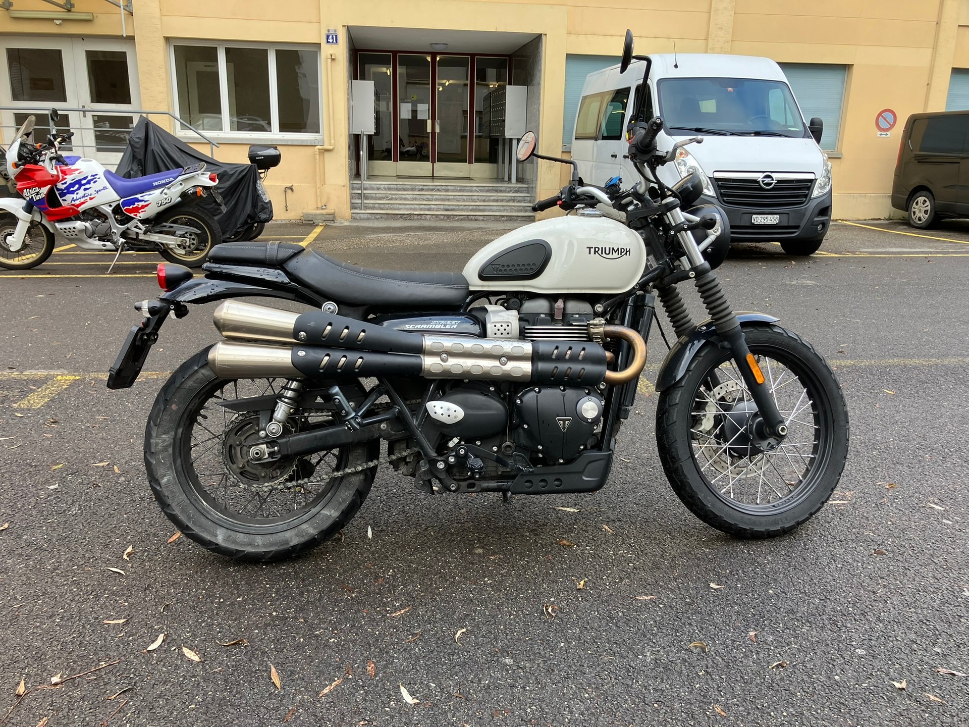 TRIUMPH Street Scrambler 900-image-0