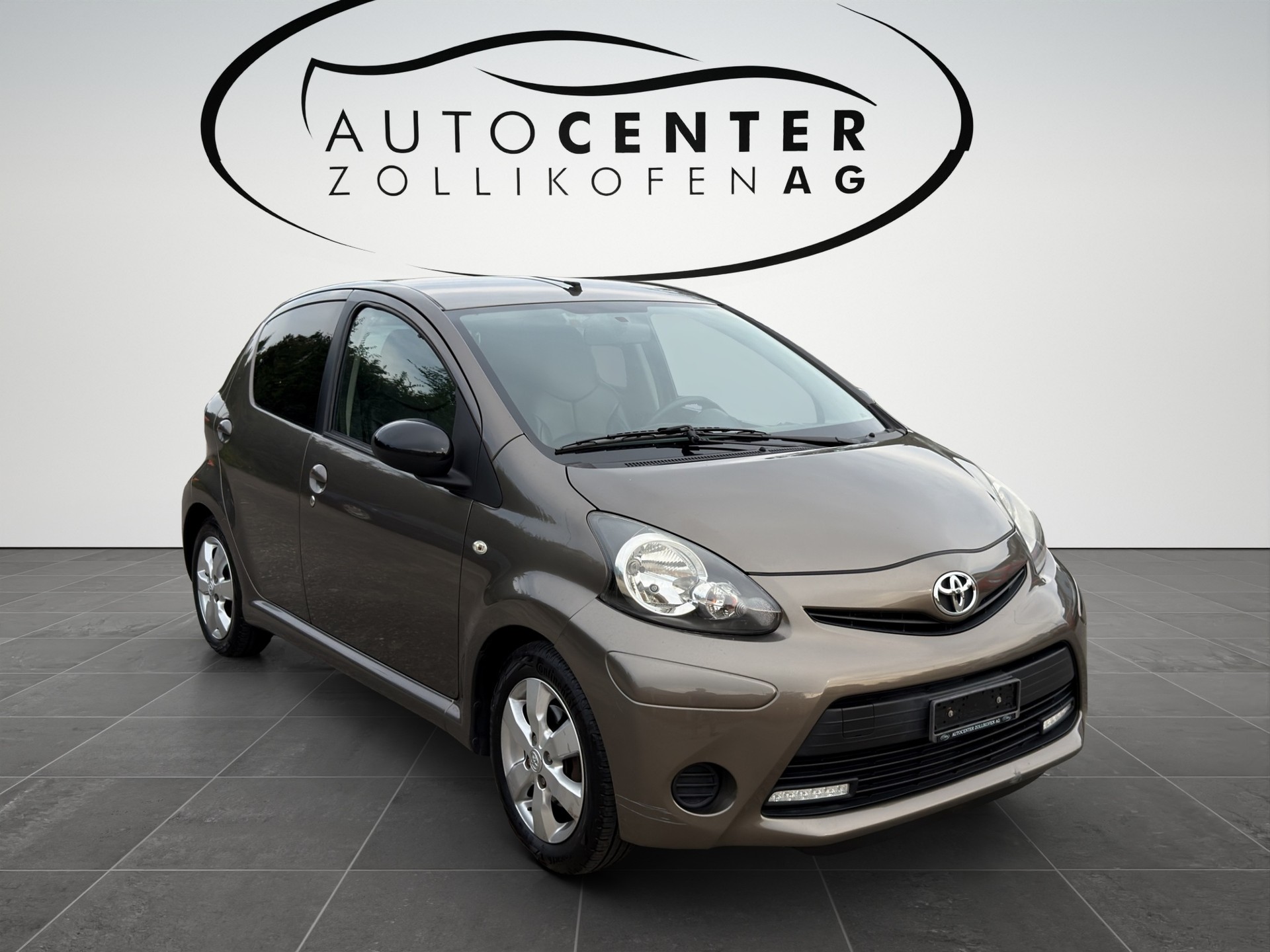 TOYOTA Aygo 1.0 VVT-i Luna-showroom-element-1