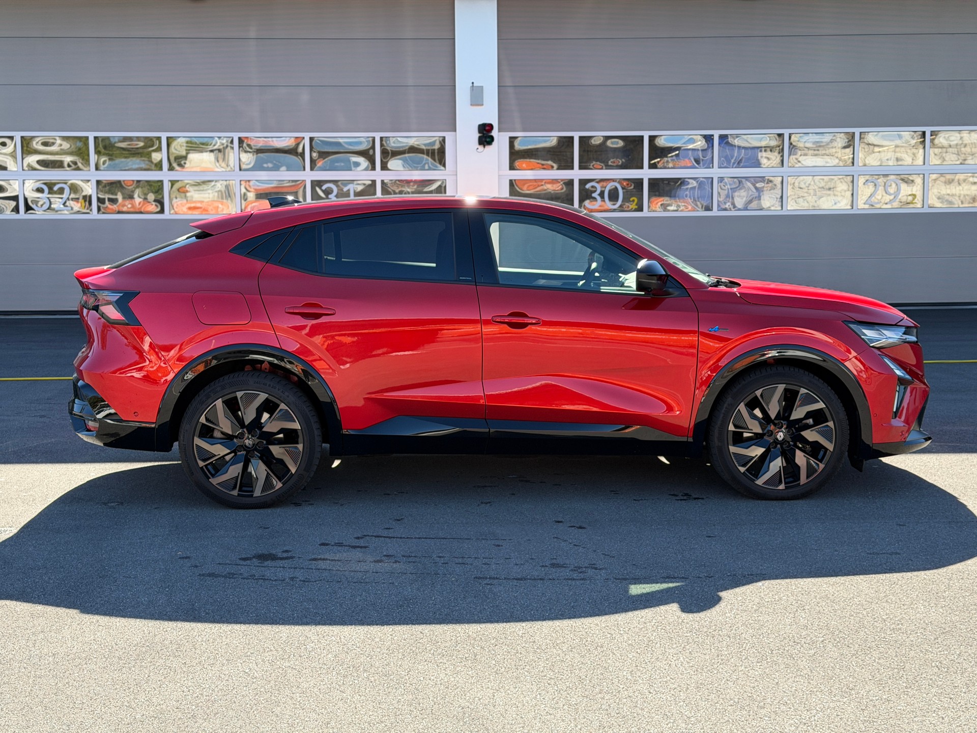 RENAULT Rafale 1.2 E-Tech Hybrid 200 Esprit Alpine-showroom-element-2