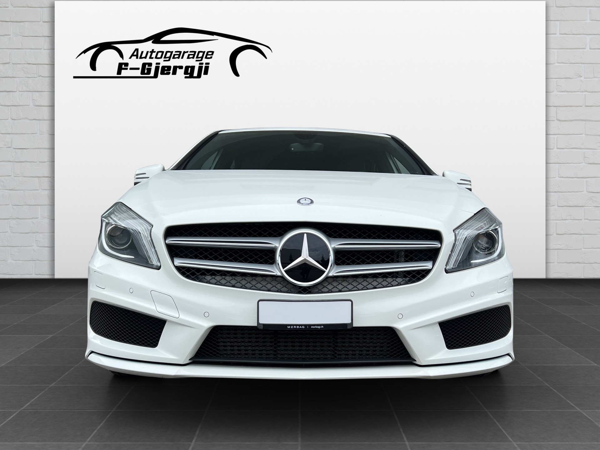MERCEDES-BENZ A 250 AMG Line 4Matic 7G-DCT-showroom-element-2