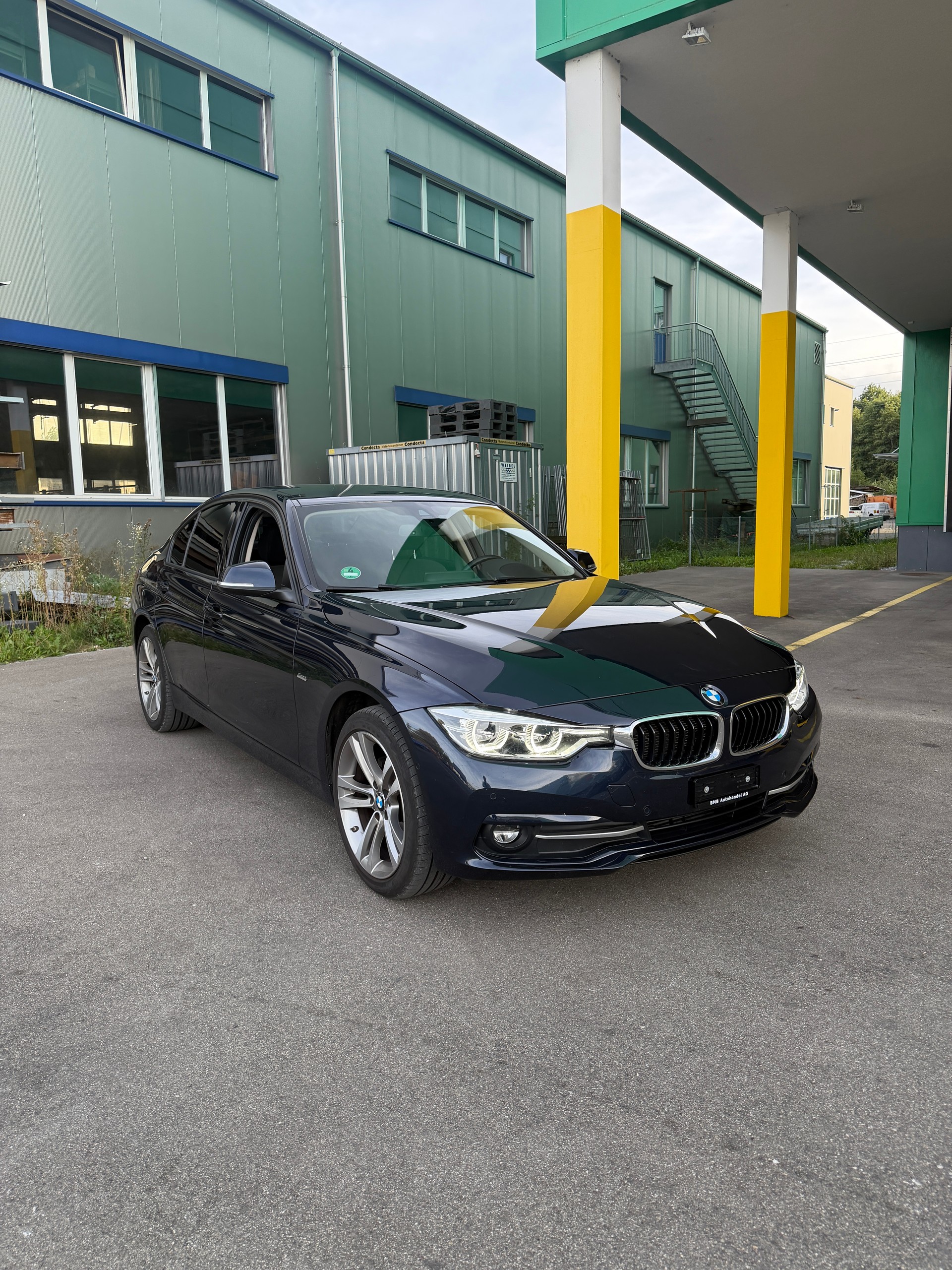 BMW 320d xDrive Luxury Line Steptronic