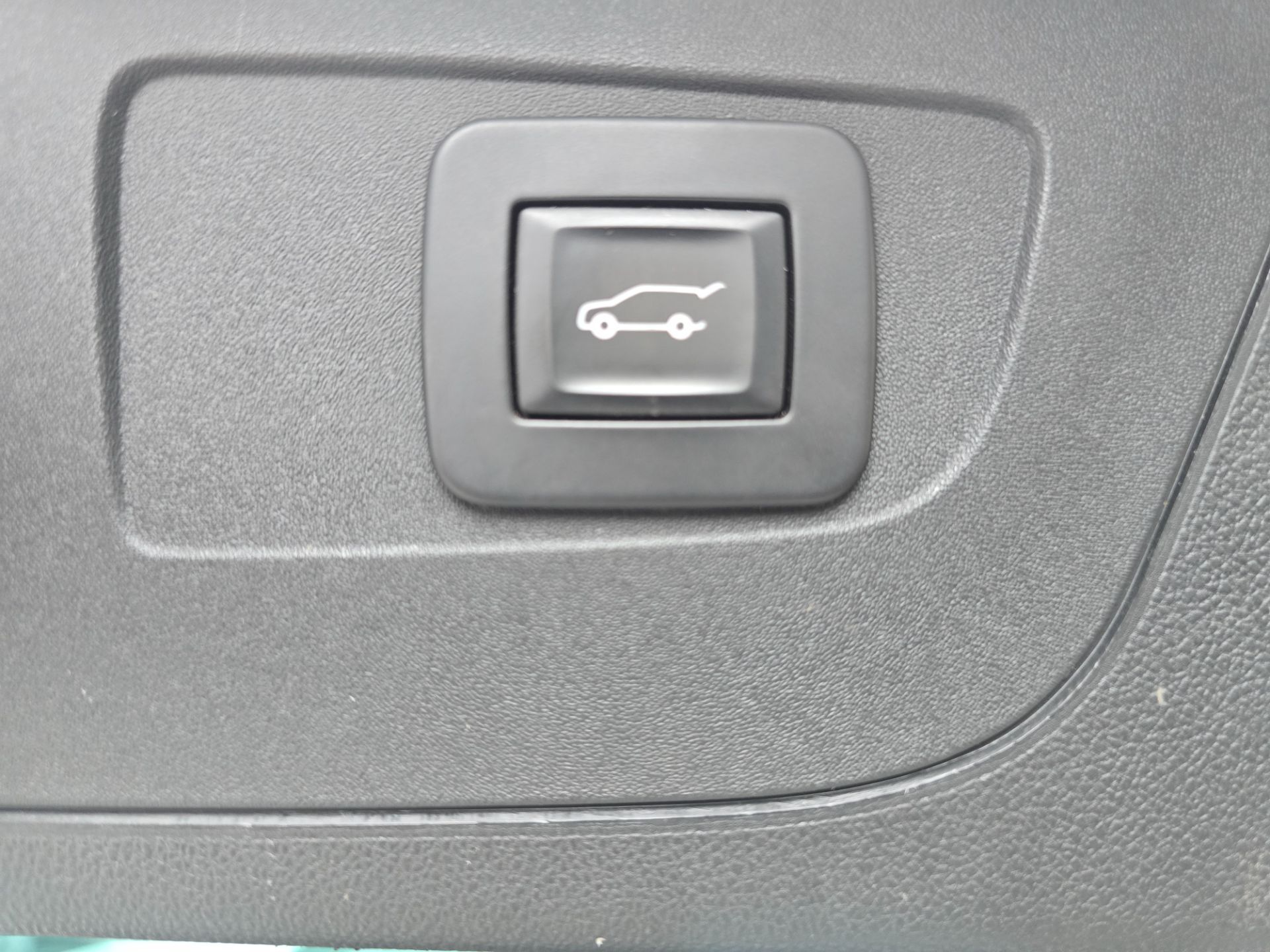 OPEL Insignia 2.0 T Sports Tourer GSi Automatic-image-30