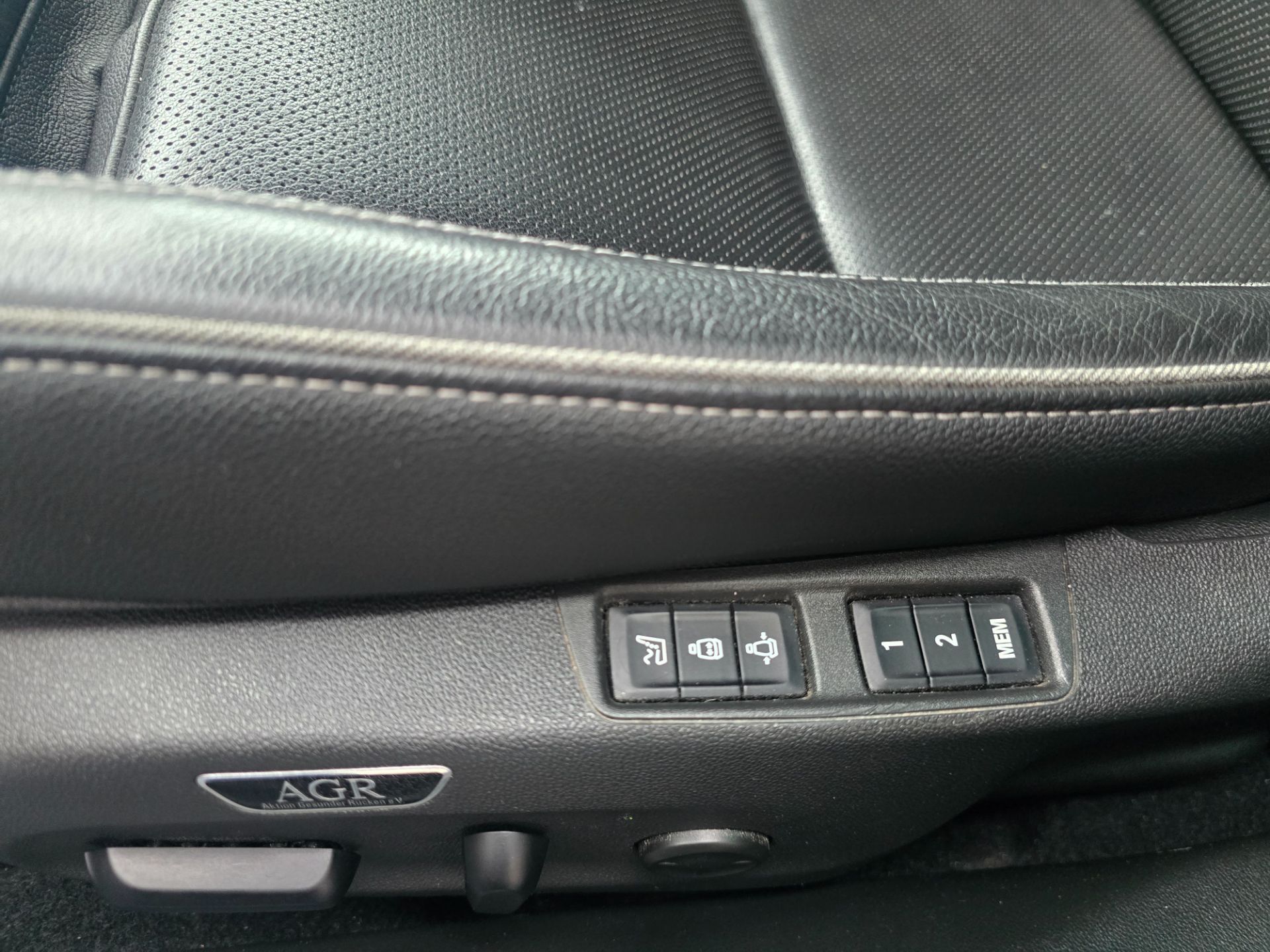 OPEL Insignia 2.0 T Sports Tourer GSi Automatic-image-23