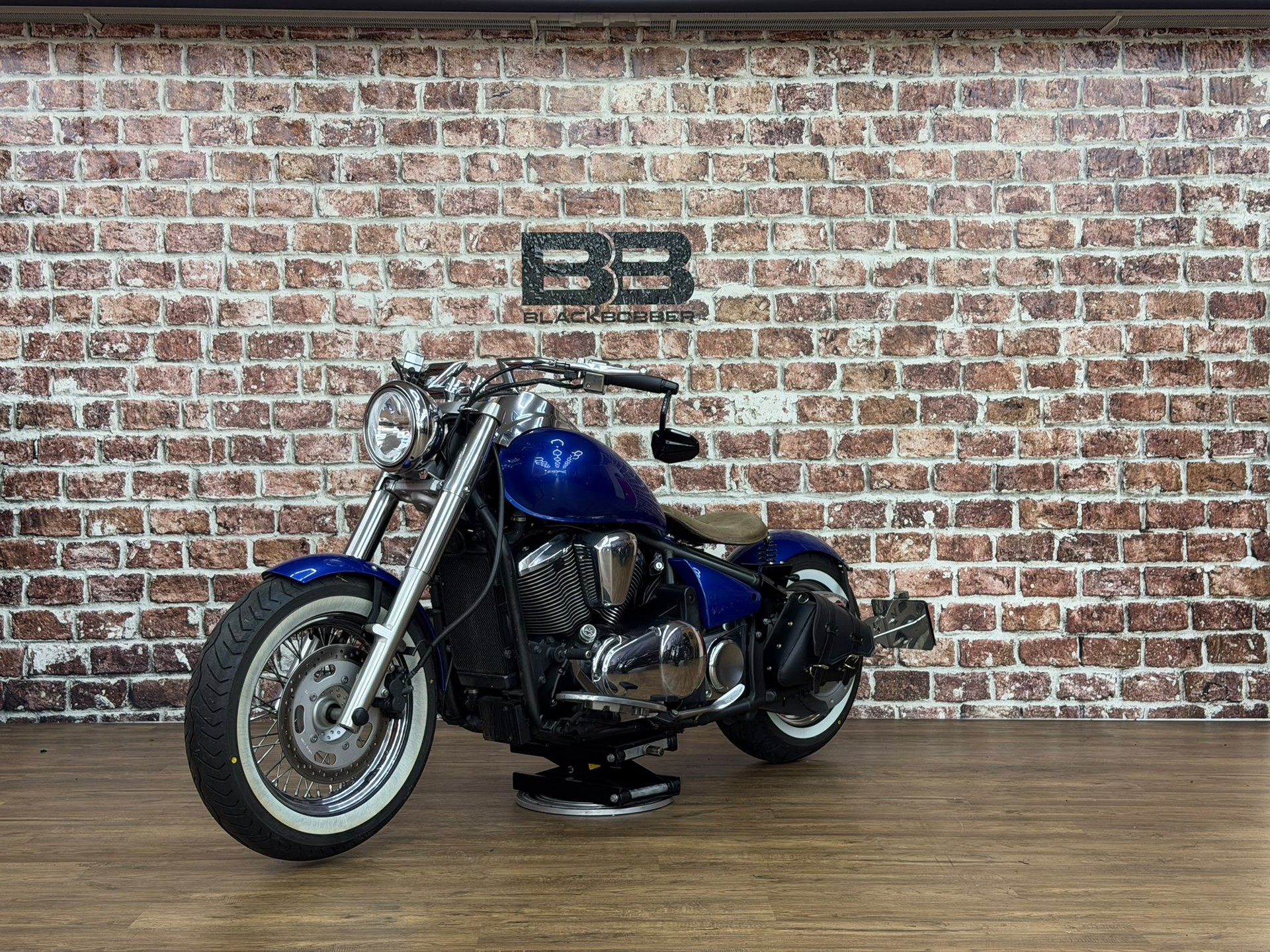 KAWASAKI VN 900 Classic-image-0