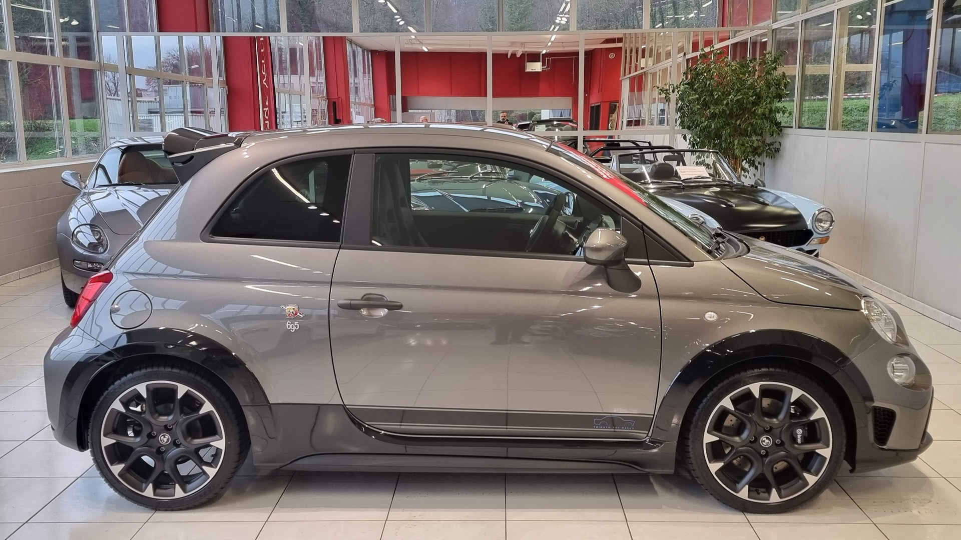 FIAT 500 Abarth / 695 Abarth 1.4 T-Jet 180 131 Rally Tributo-image-8