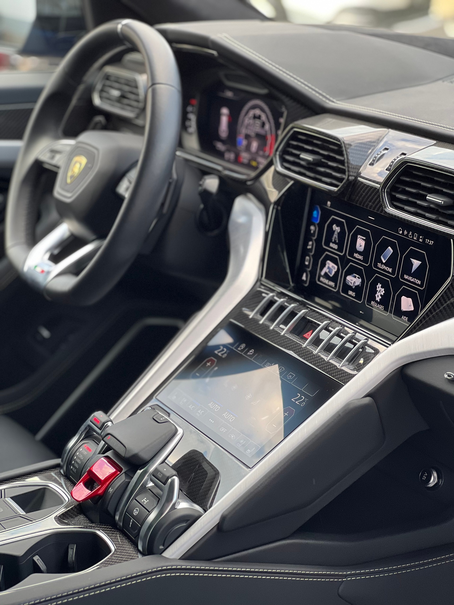 LAMBORGHINI Urus E-Gear Graphite Capsule-image-23