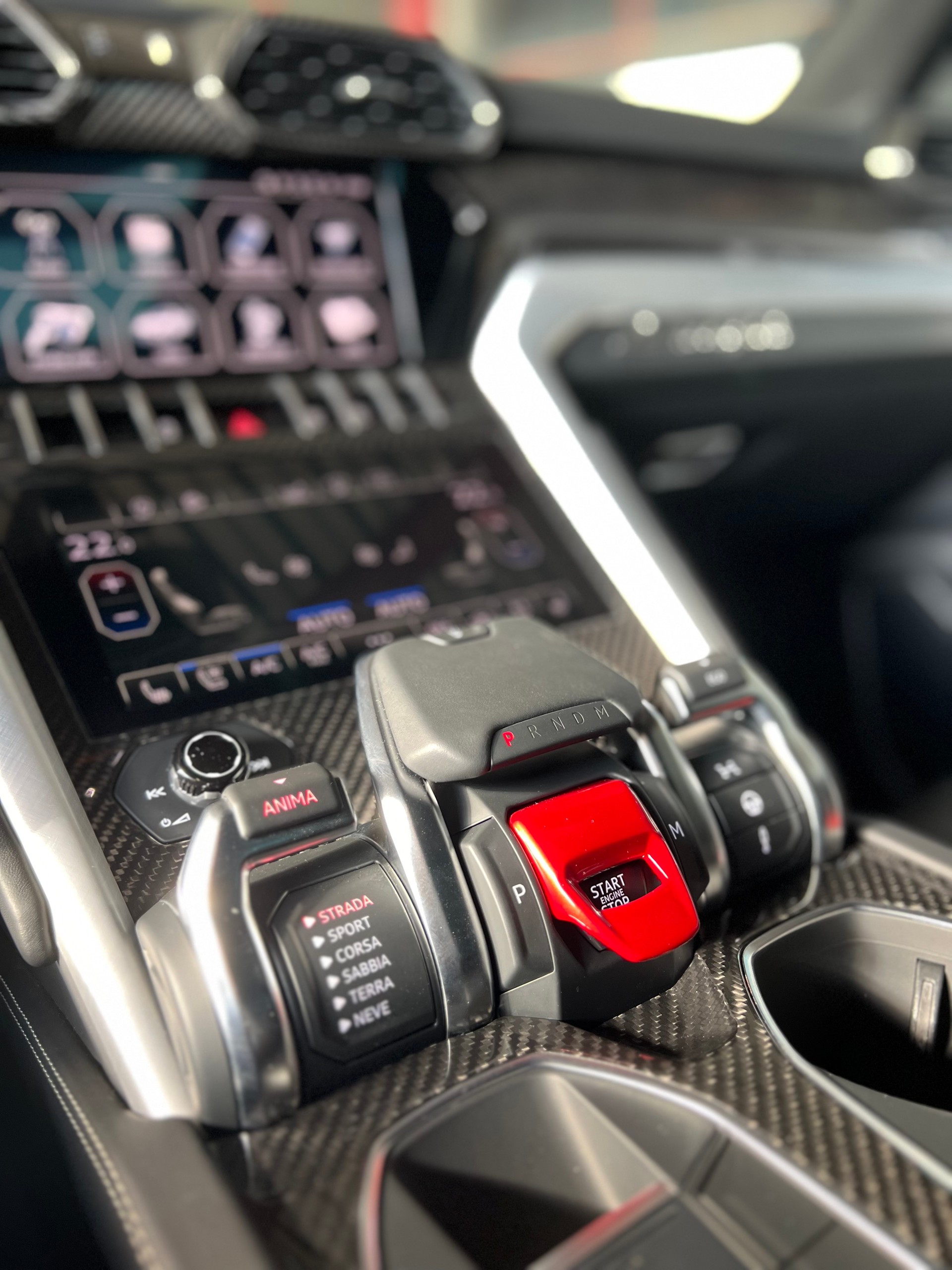 LAMBORGHINI Urus E-Gear Graphite Capsule-image-28