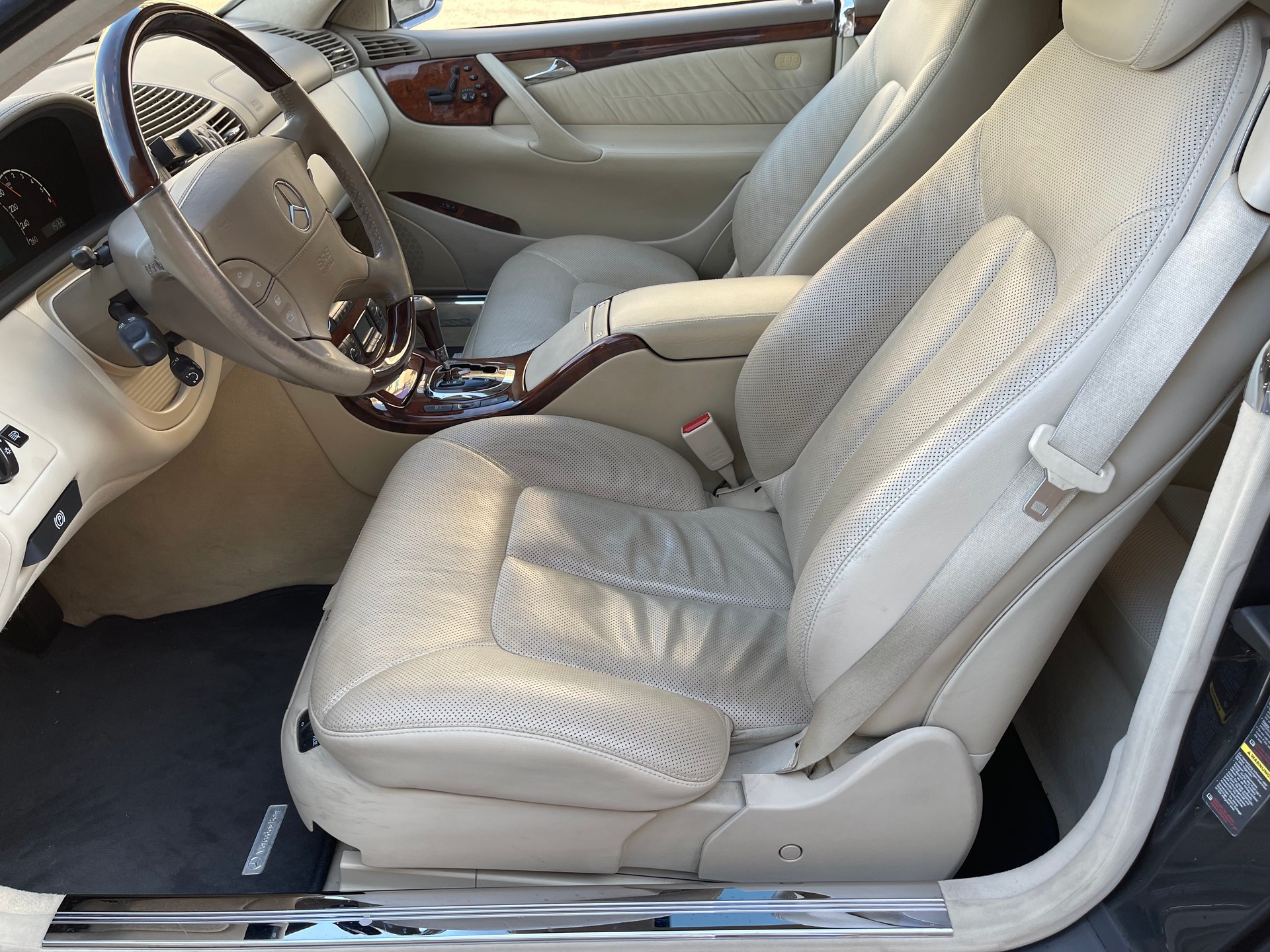 MERCEDES-BENZ CL 600 - V12 Bi-Turbo-image-8