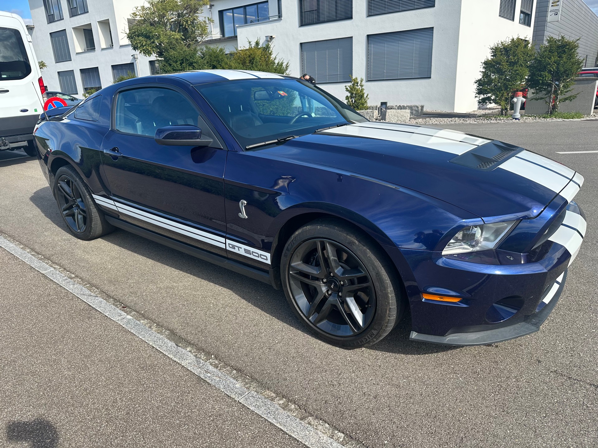 FORD Shelby GT 500-showroom-element-2
