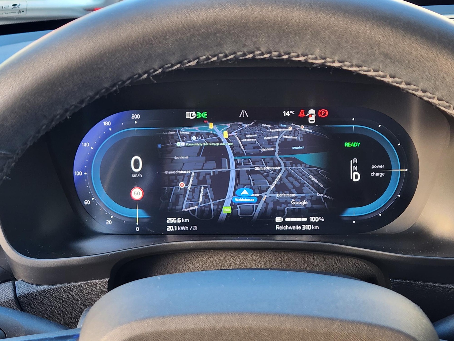 VOLVO C40 Recharge P6 Pure Electric Ultimate ** VOLLAUSSTATTUNG - BATTERIEZERTIFIKAT -GLASDACH -ASSIS. PAKET -GARANTIE BIS 09.2030**-image-10