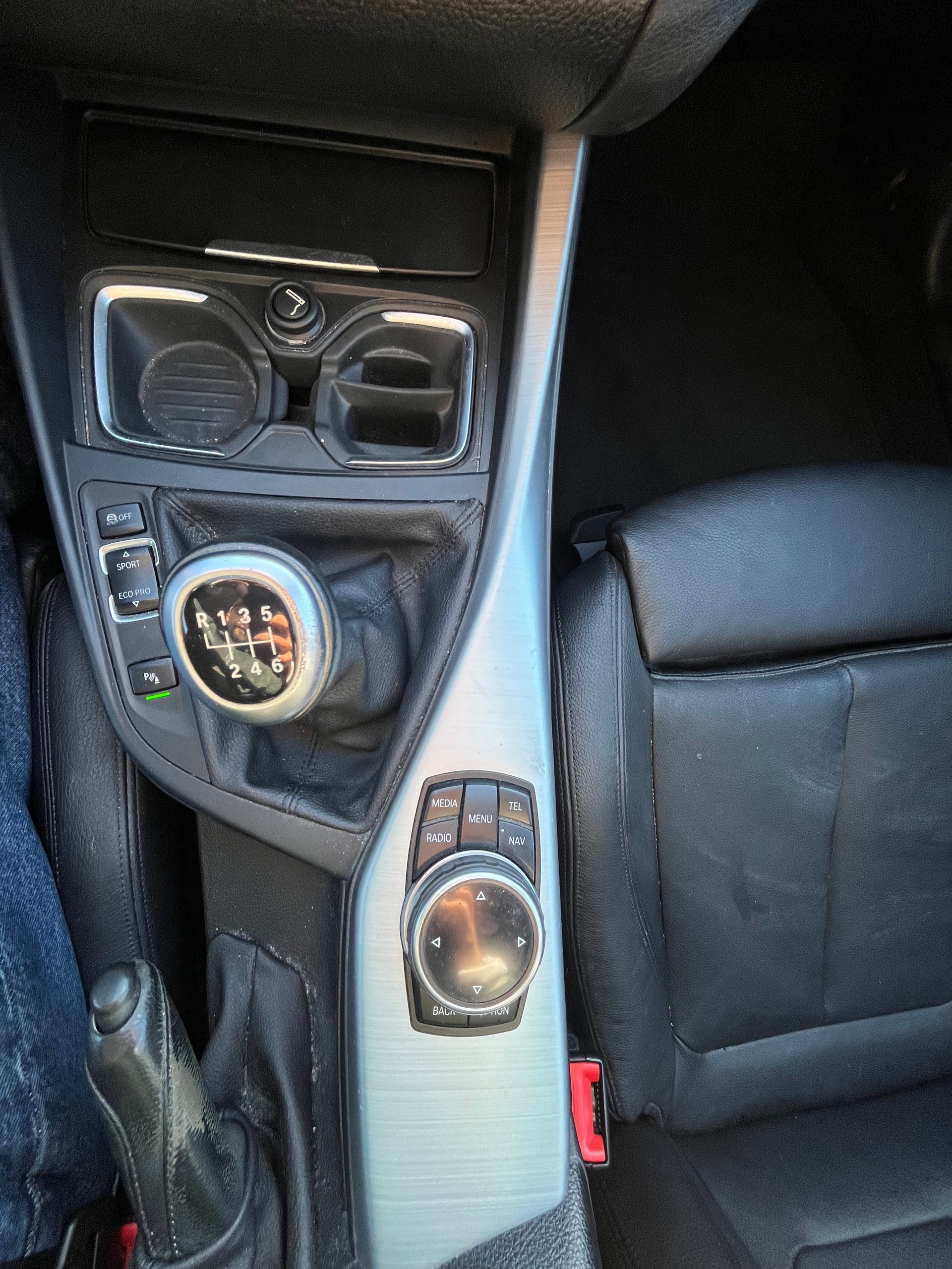 BMW 120d xDrive Sport Line-image-16