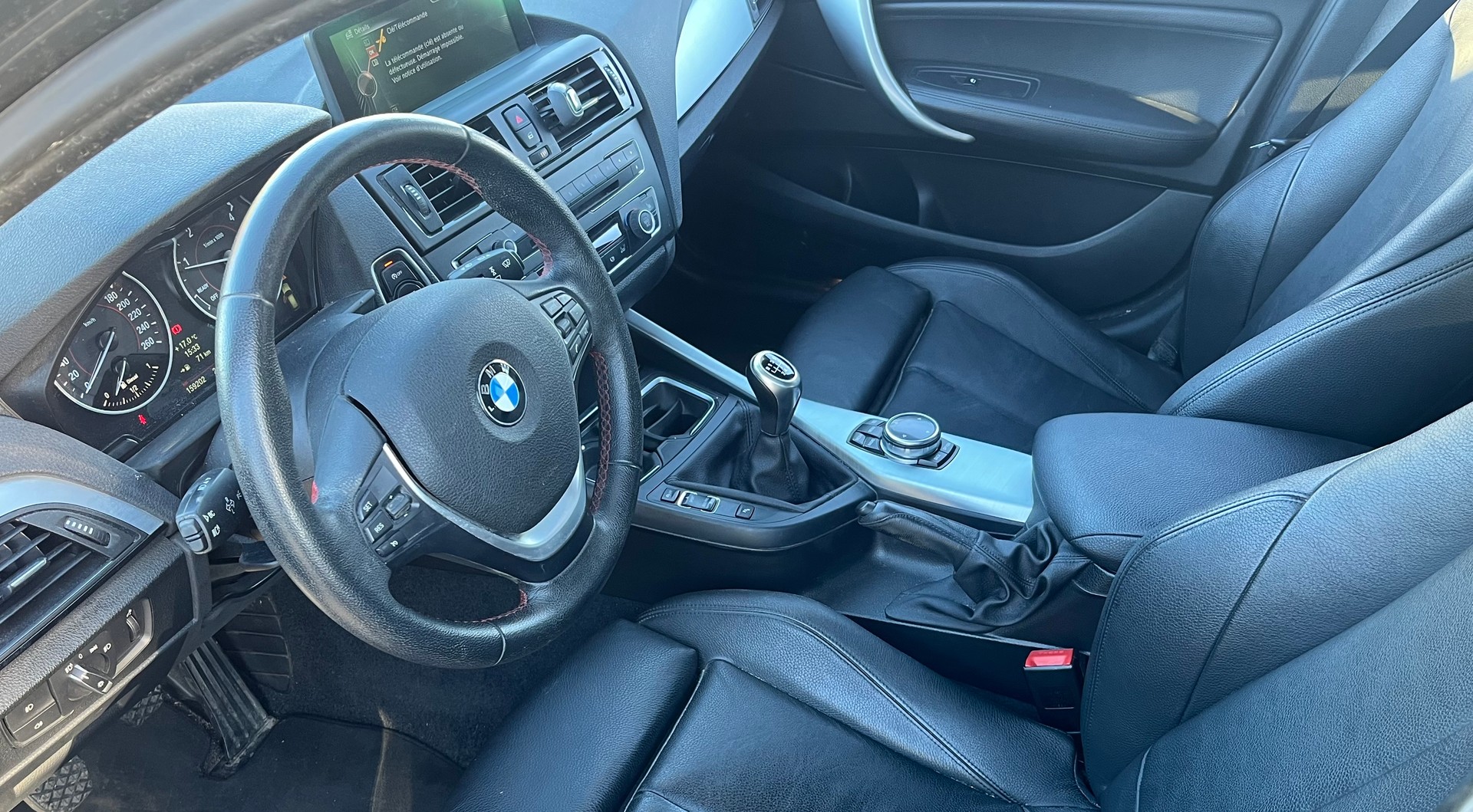 BMW 120d xDrive Sport Line-image-19