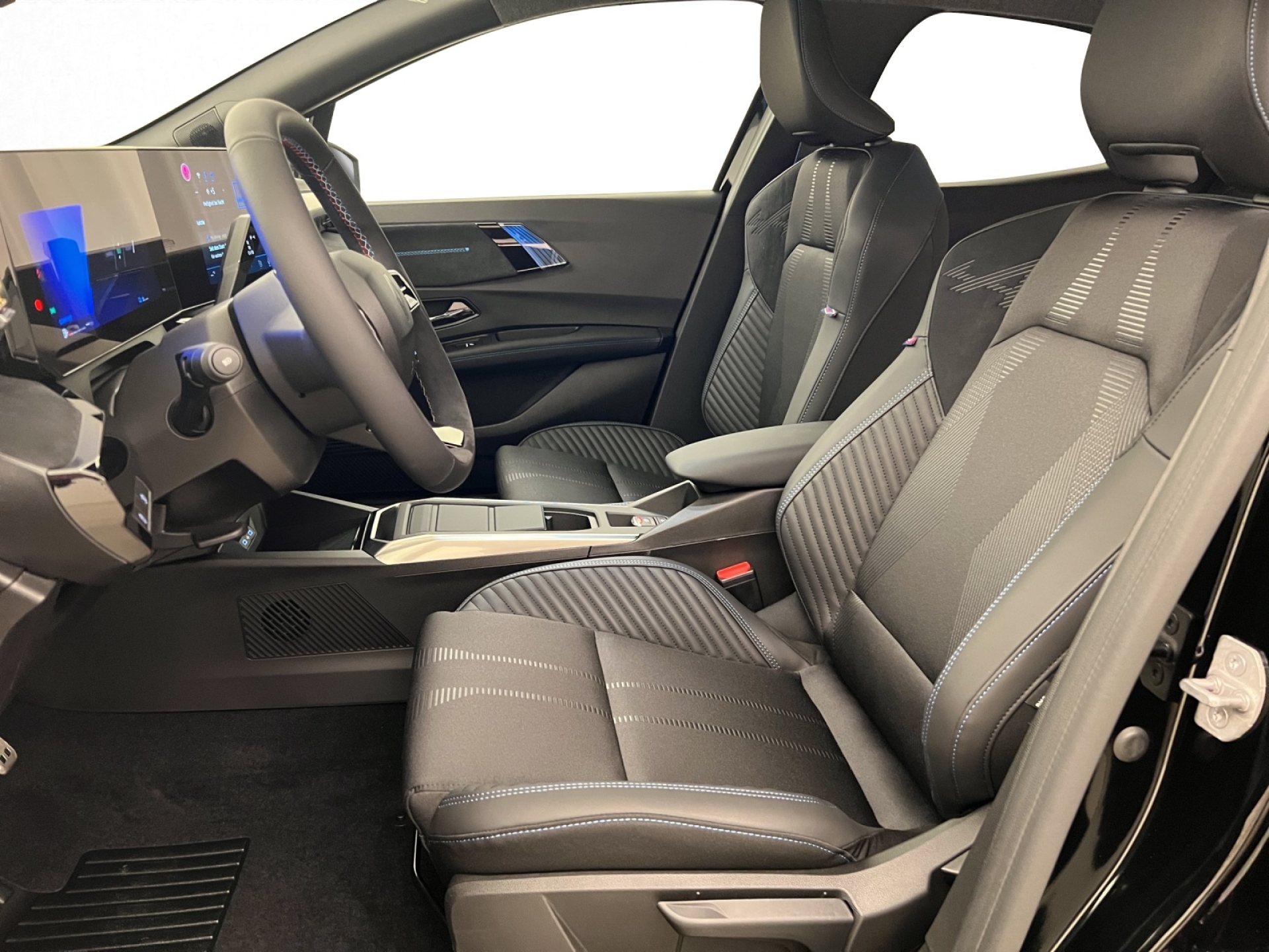 RENAULT Clio 6 1.8 E-Tech esprit Alpine-showroom-element-1