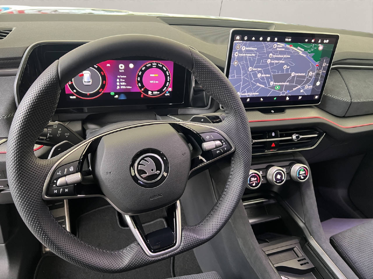 SKODA Kodiaq 2.0 TDI Sportline 4x4 DSG-image-13