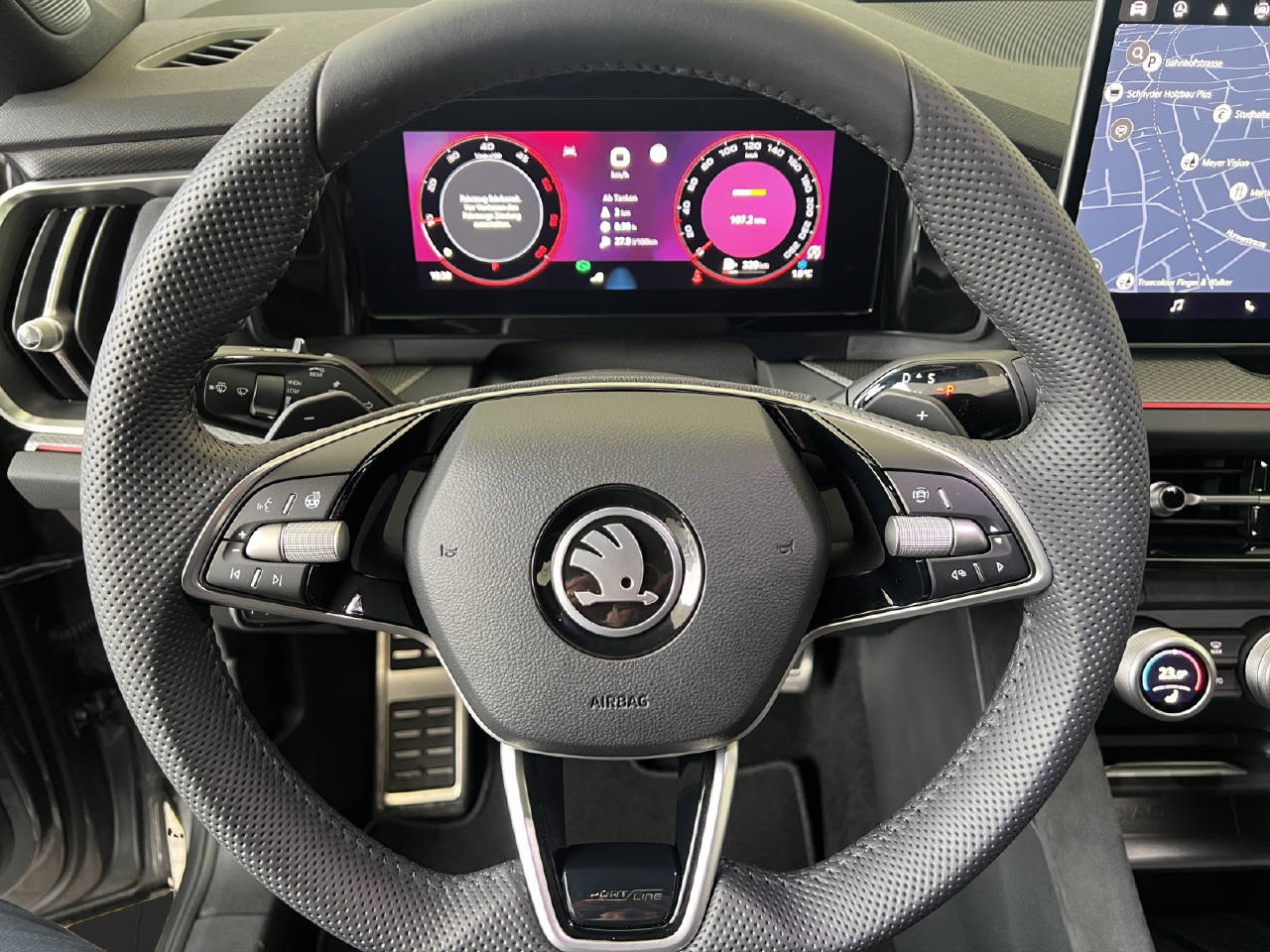 SKODA Kodiaq 2.0 TDI Sportline 4x4 DSG-image-14