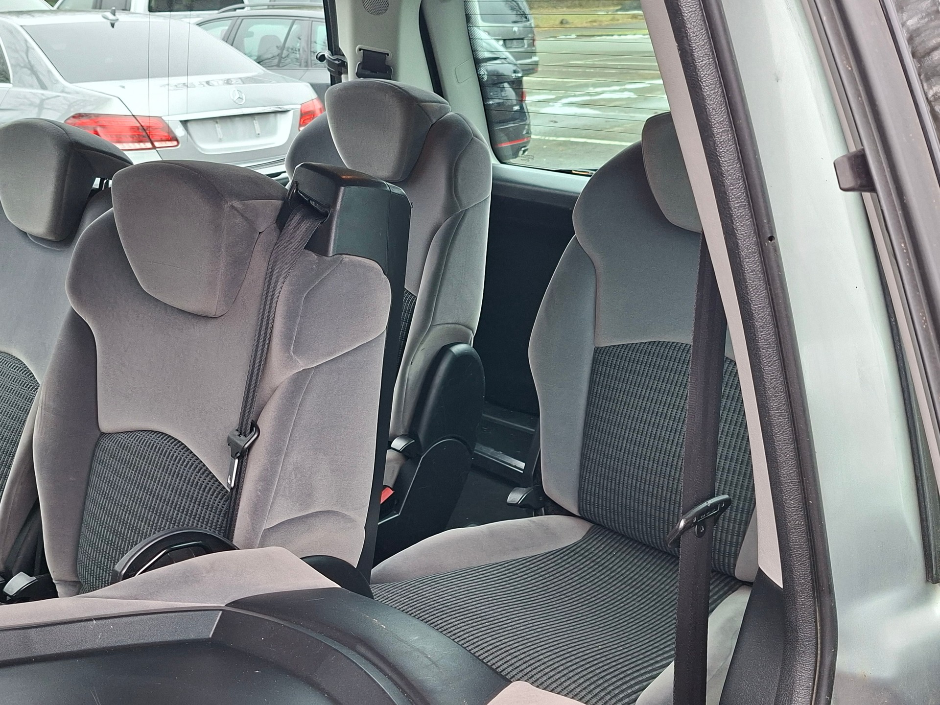 CITROEN C8 2.0 16V HDi Attraction-image-6