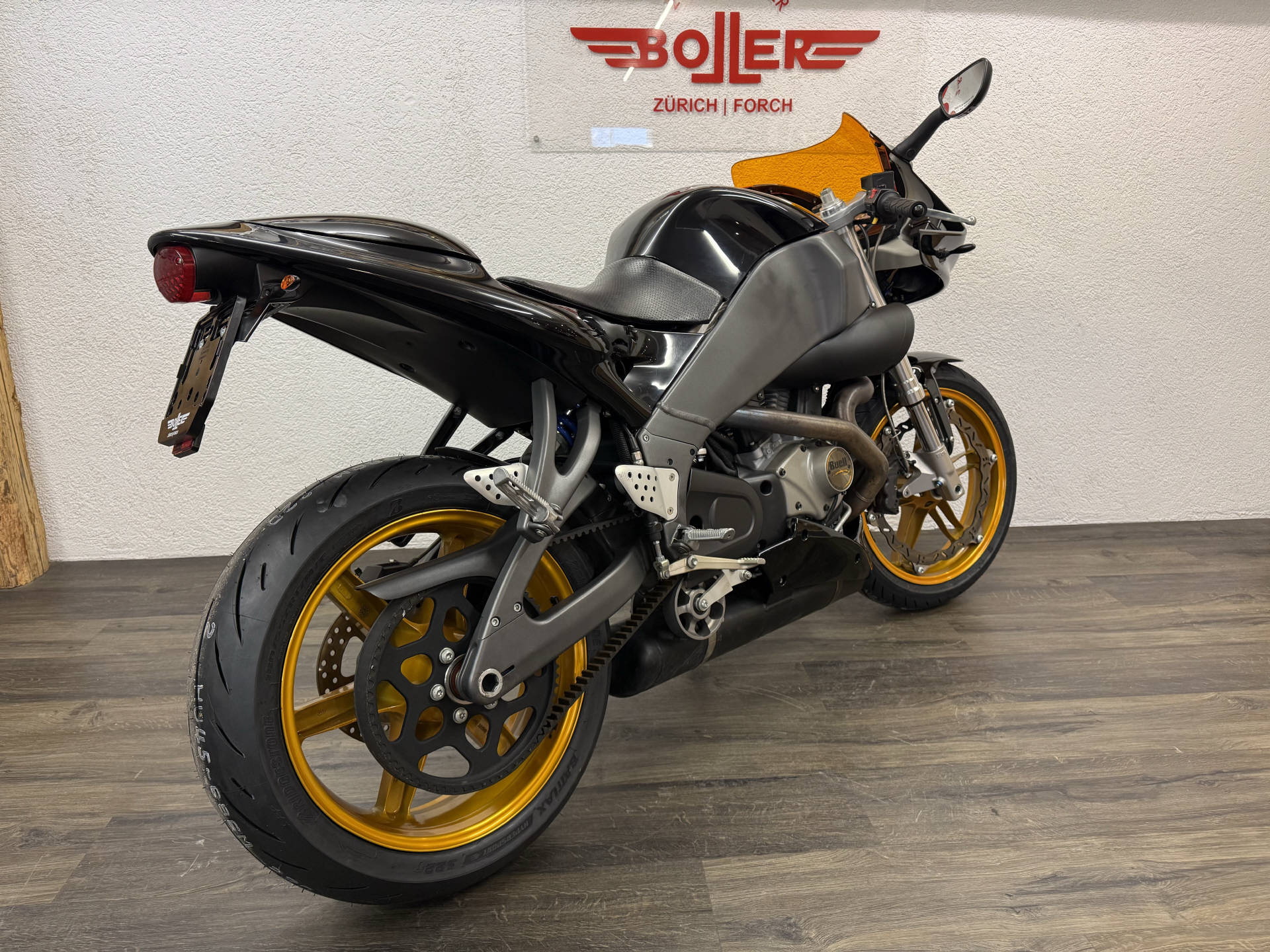 BUELL XB12R-showroom-element-3