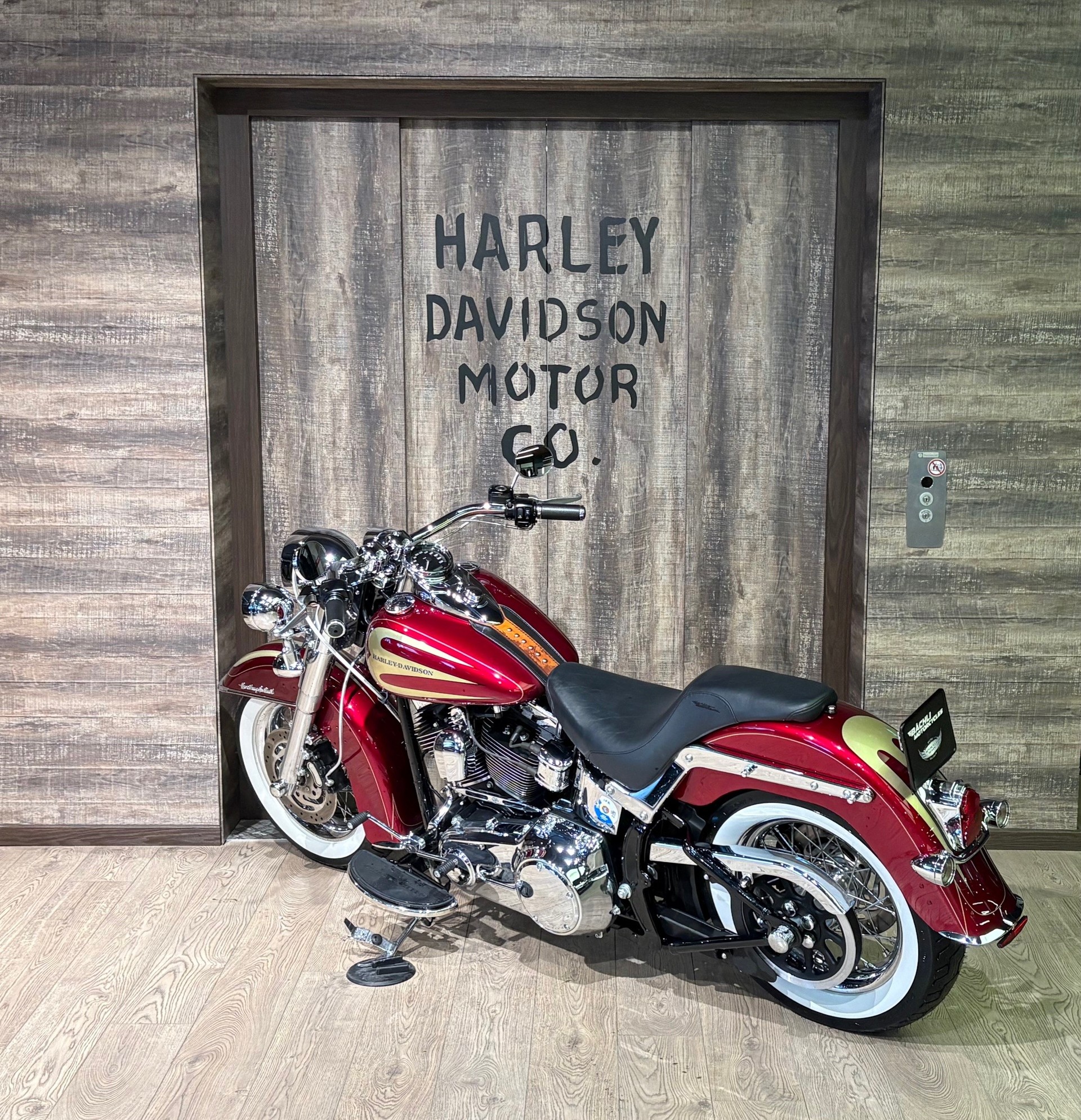 HARLEY-DAVIDSON FLSTCI Softail Classic-image-4