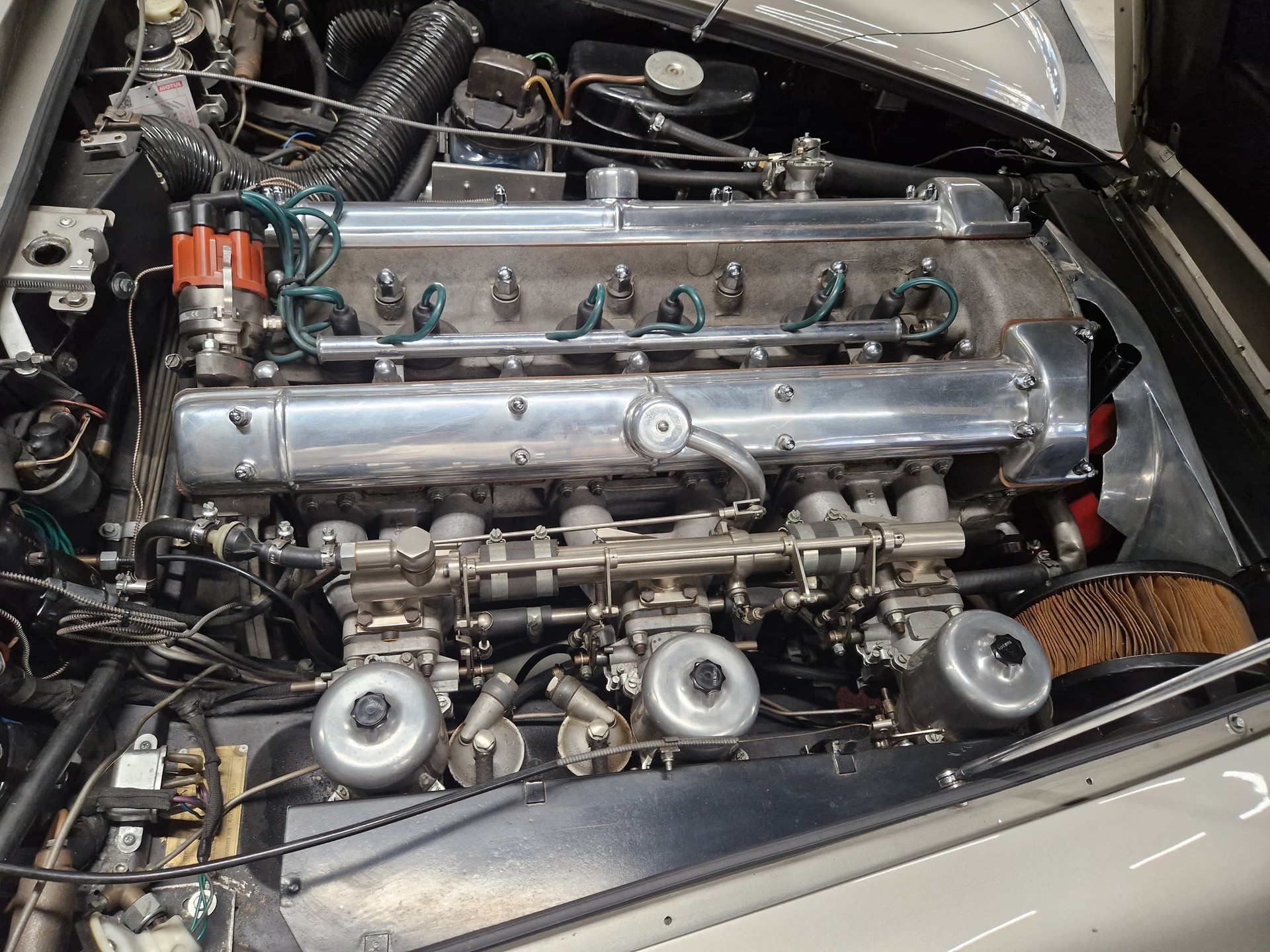 ASTON MARTIN DB5-image-14