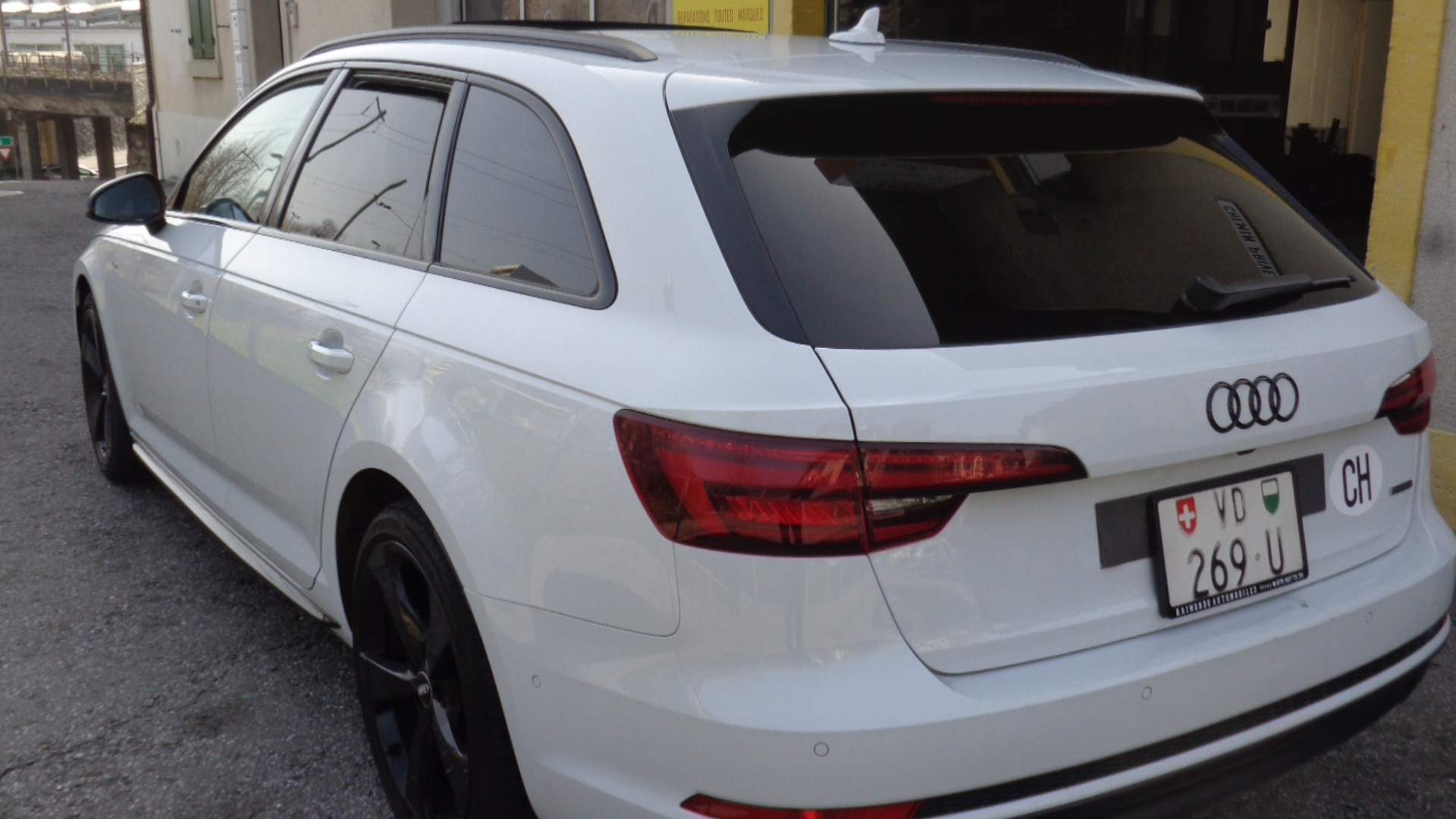 AUDI A4 Avant 2.0 TFSI Sport quattro S-tronic-image-5