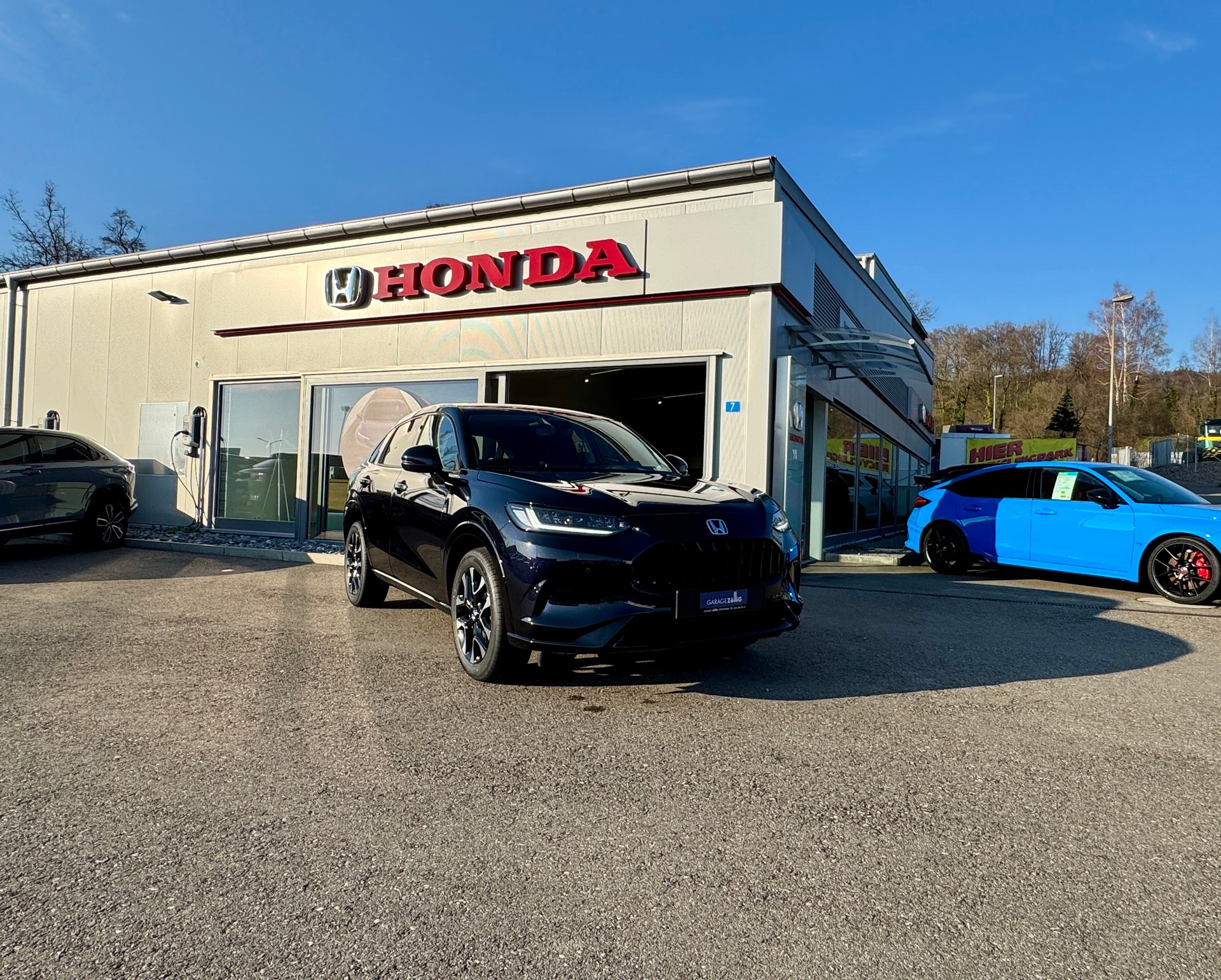 HONDA ZR-V 2.0i MMD Hybrid Advance Automatic in Premium Twinkle Black Pearl 1.9% Leasing Aktion-showroom-element-1