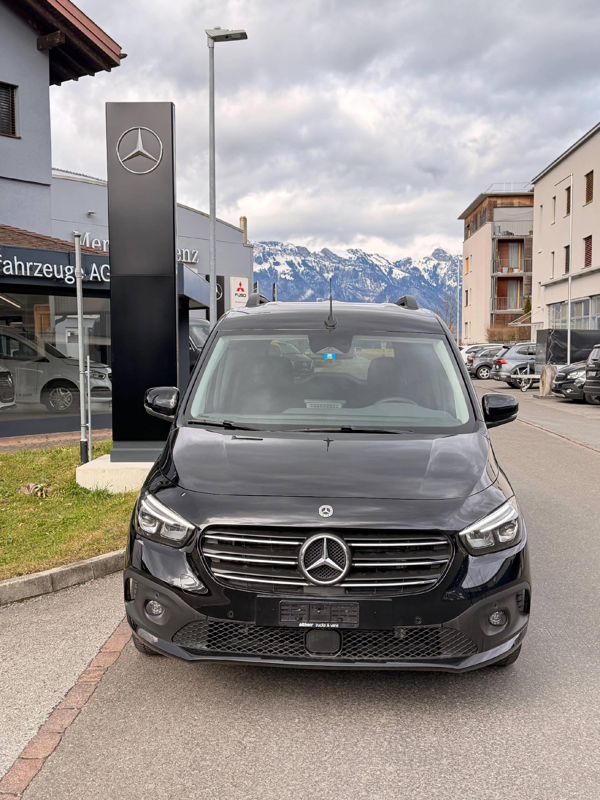 MERCEDES-BENZ T 180d Style S FWD-showroom-element-1