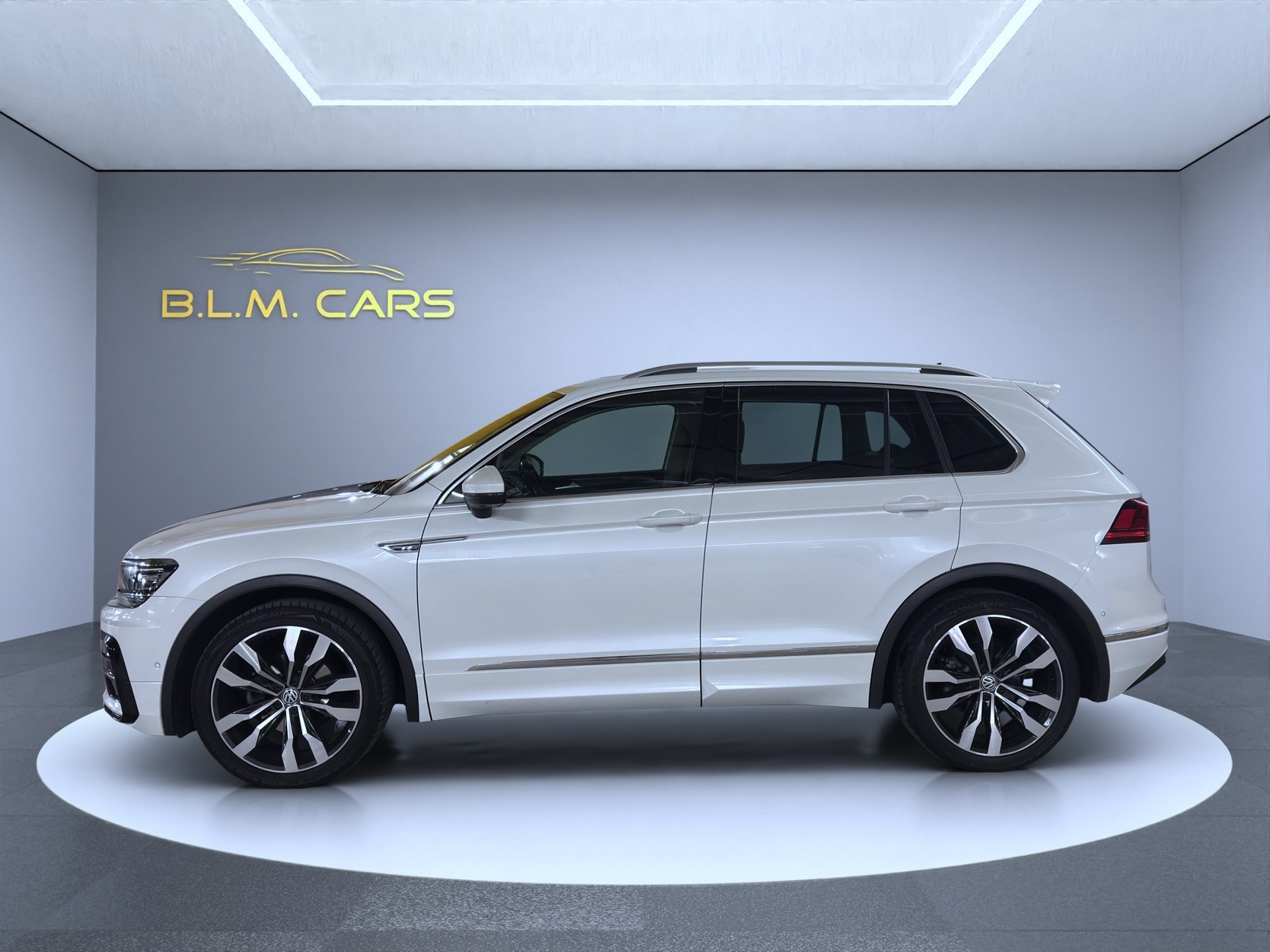 VW Tiguan 1.4TSI Comfortline R-Line 4Motion DSG-image-6