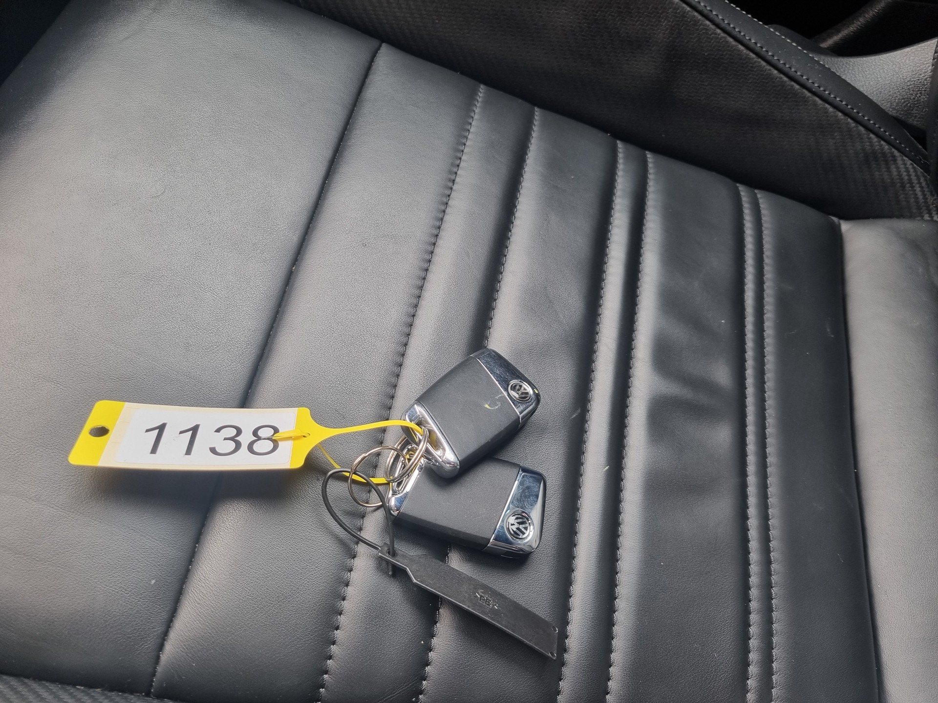 VW Passat Variant 2.0 TDI BMT Highline DSG 4Motion-image-15