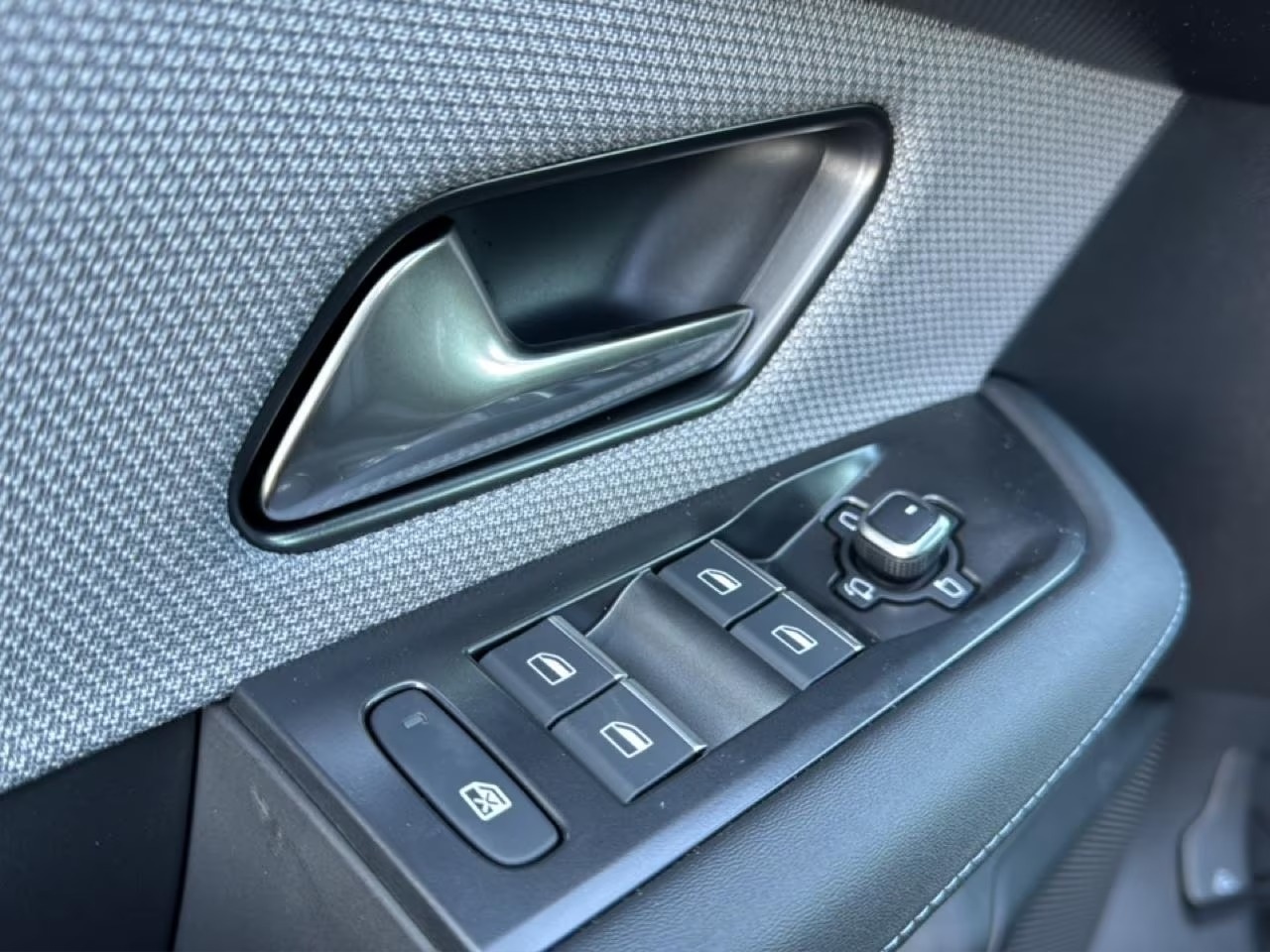 OPEL Grandland-e GS Anhängerkupplung-image-9
