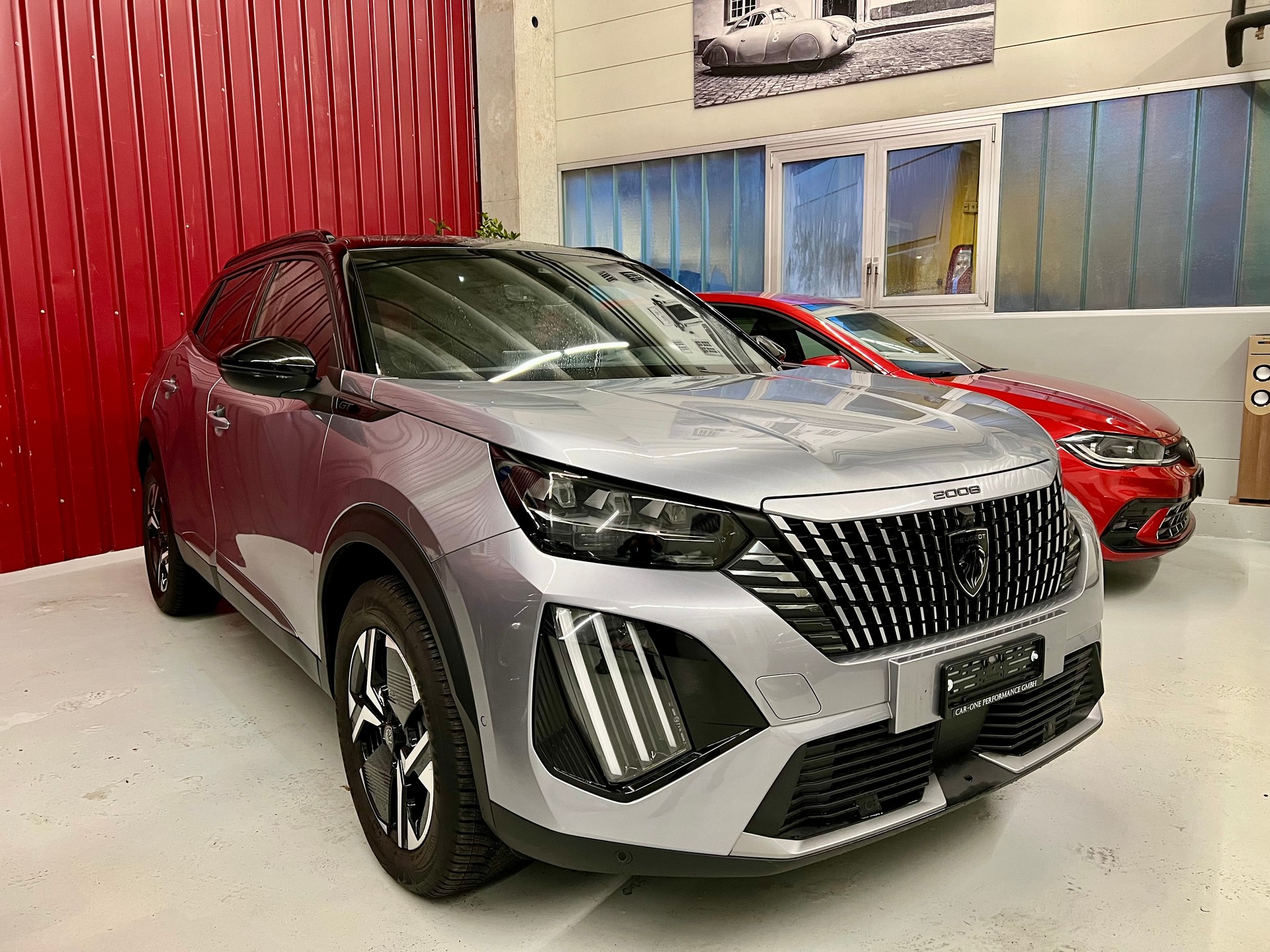 PEUGEOT 2008 1.2 PureTech GT EAT8-showroom-element-1