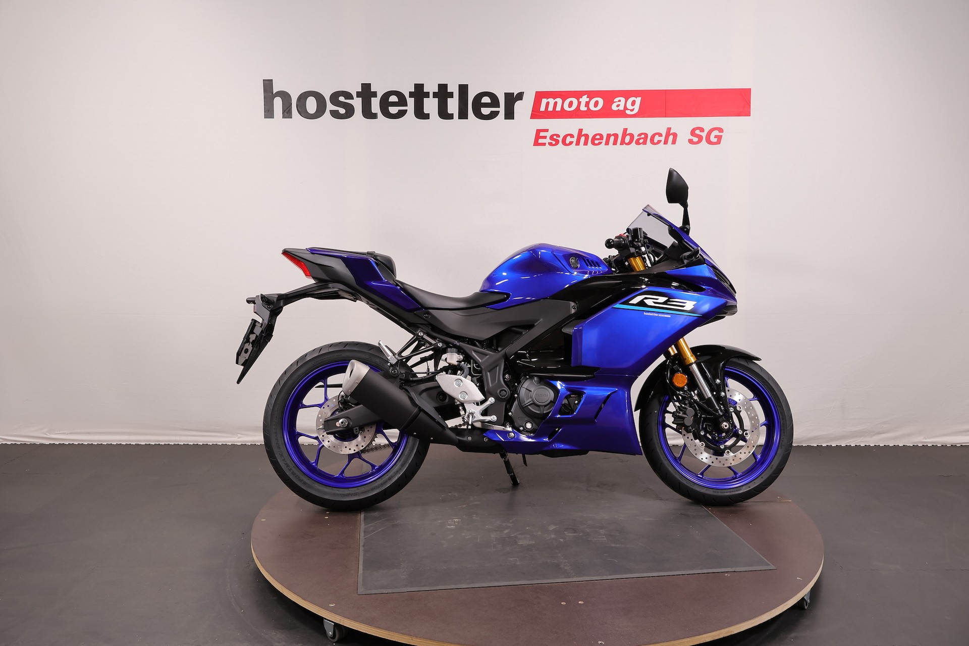 YAMAHA R3-image-1