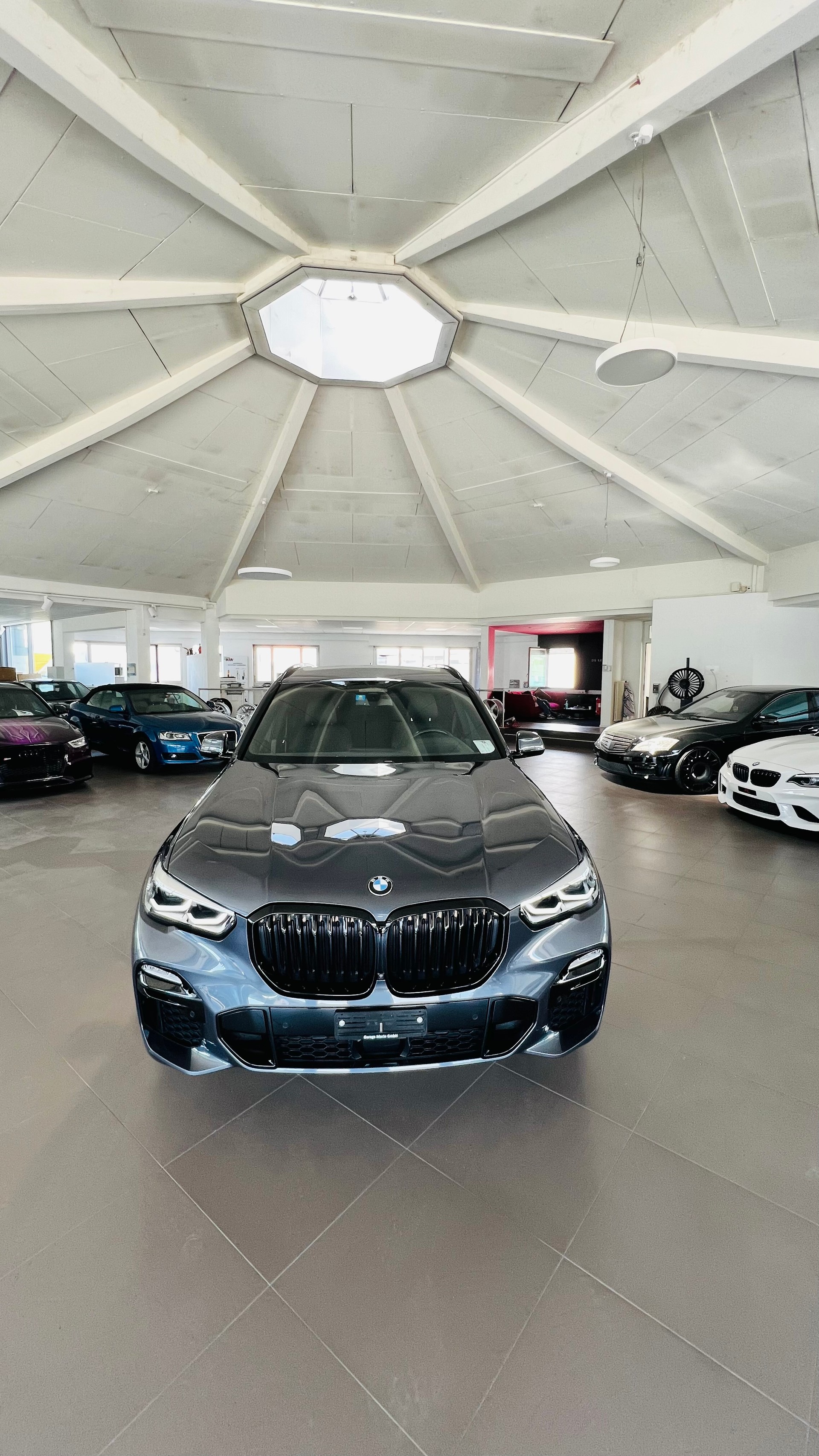 BMW X5 xDrive45e M Sport Steptronic-showroom-element-1