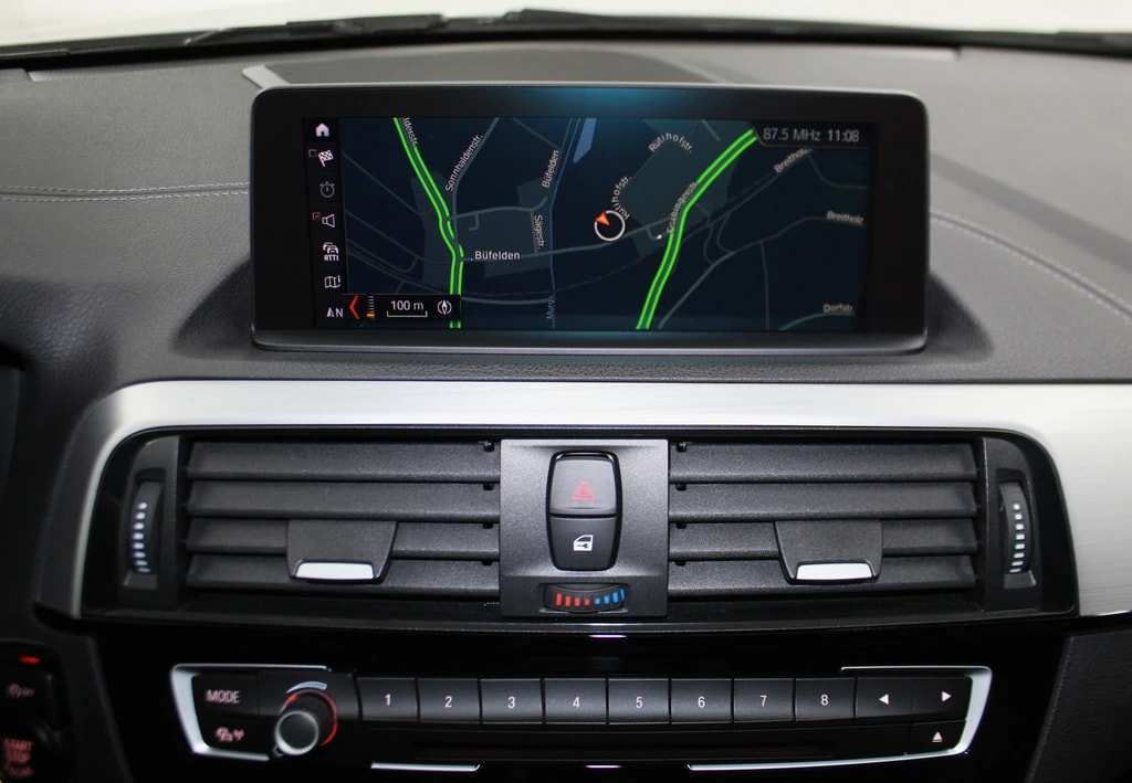 BMW M140i xDrive Swiss Performance Edition Paket Steptronic/ CH-Fahrzeug-image-22