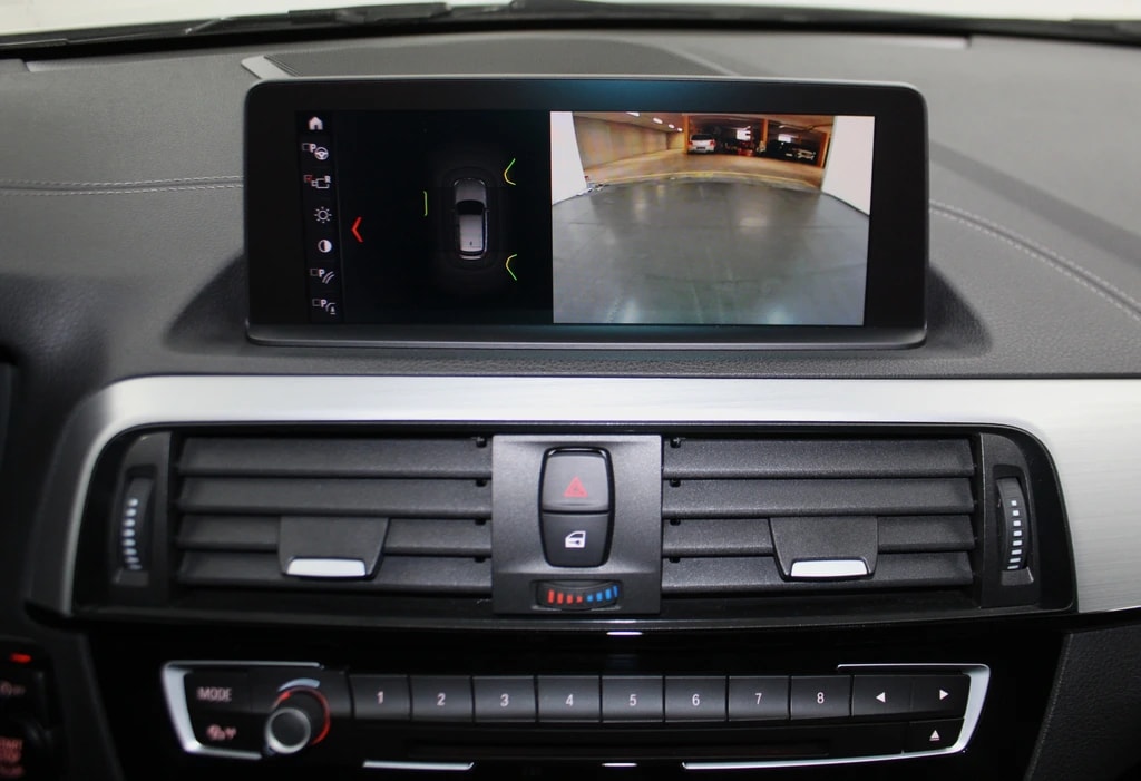 BMW M140i xDrive Swiss Performance Edition Paket Steptronic/ CH-Fahrzeug-image-26