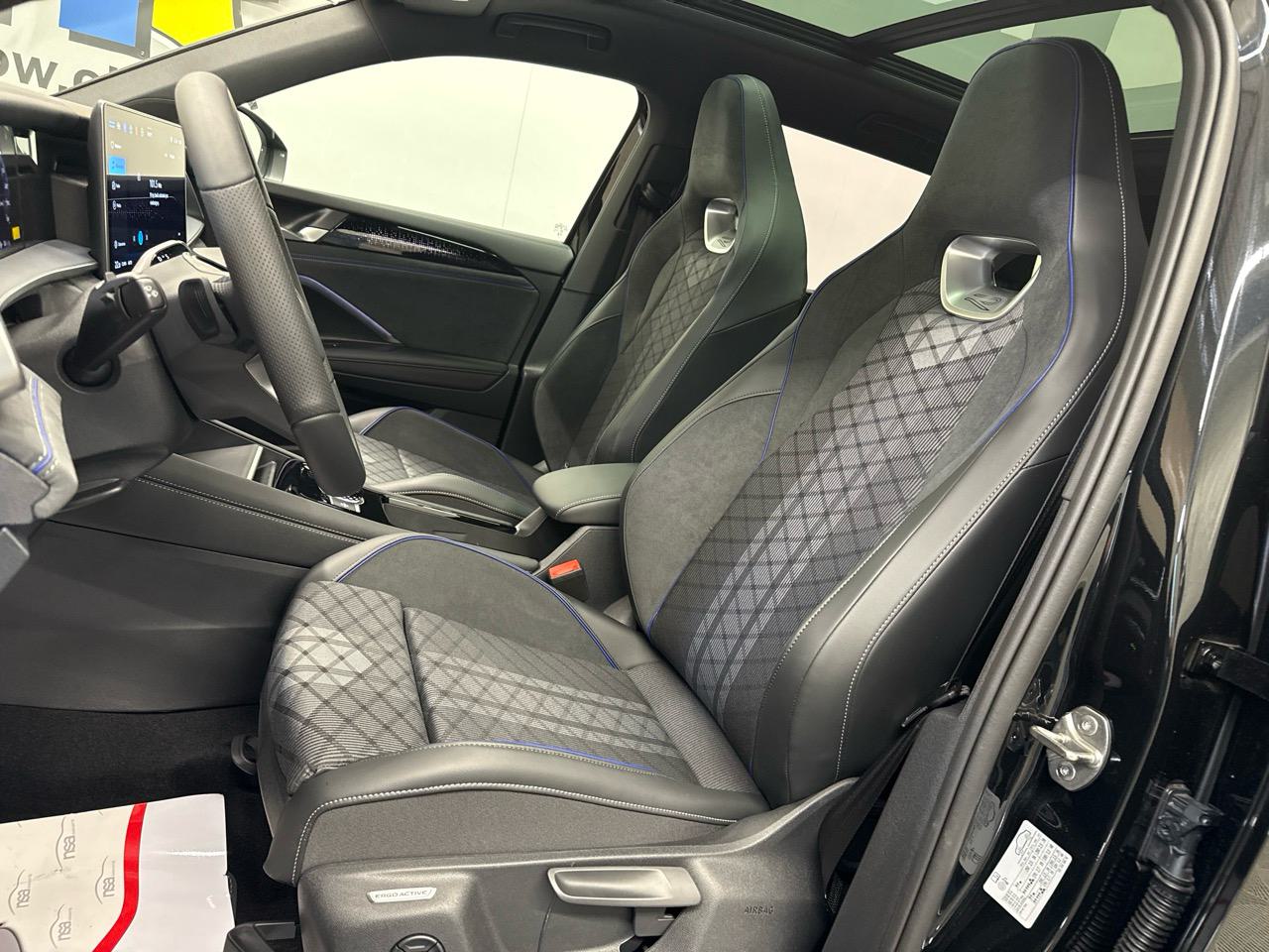 VW Tayron 1.5 TSI PHEV R-Line Black Style-showroom-element-3