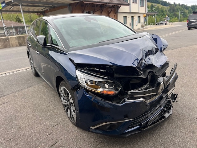 RENAULT Grand Scénic 1.8 dCi Intens Pack Advantage EDC